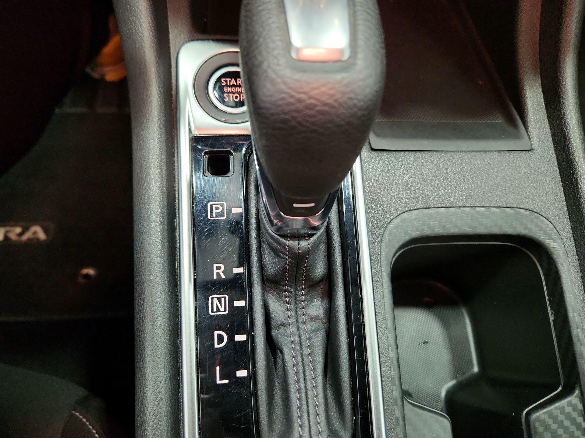 Thumbnail: 2020 Nissan Sentra - 17