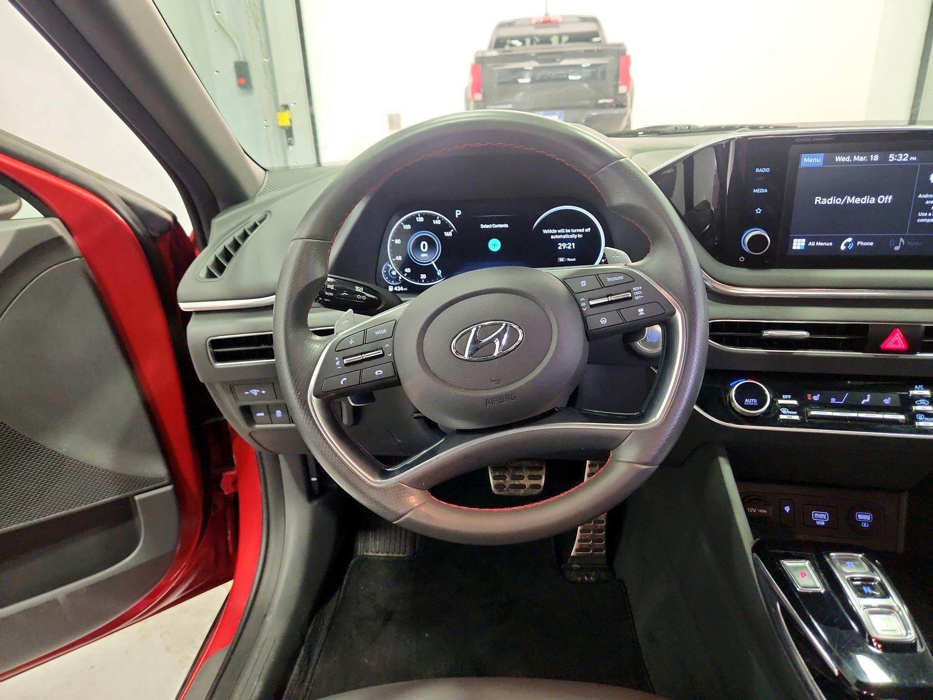 Thumbnail: 2020 Hyundai Sonata - 10