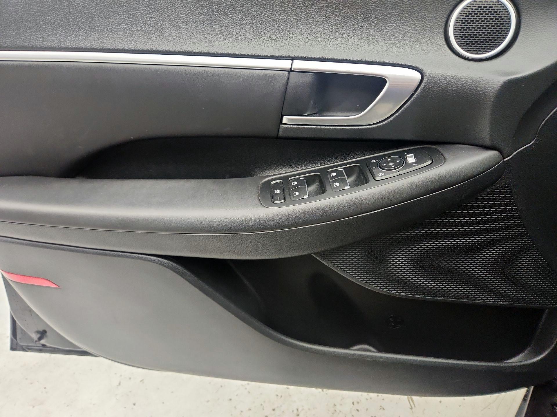 Thumbnail: 2023 Hyundai Sonata - 12