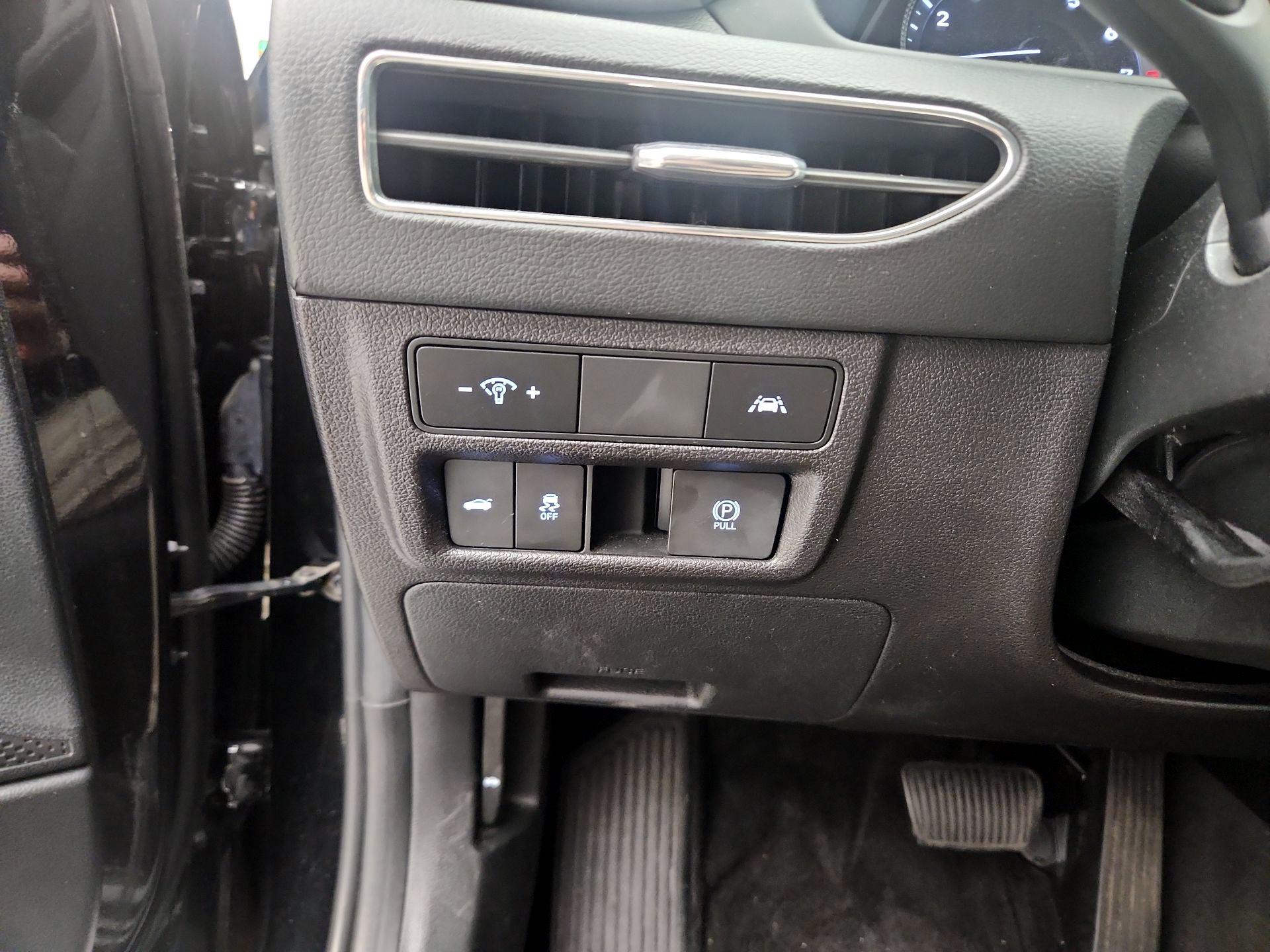 Thumbnail: 2023 Hyundai Sonata - 13