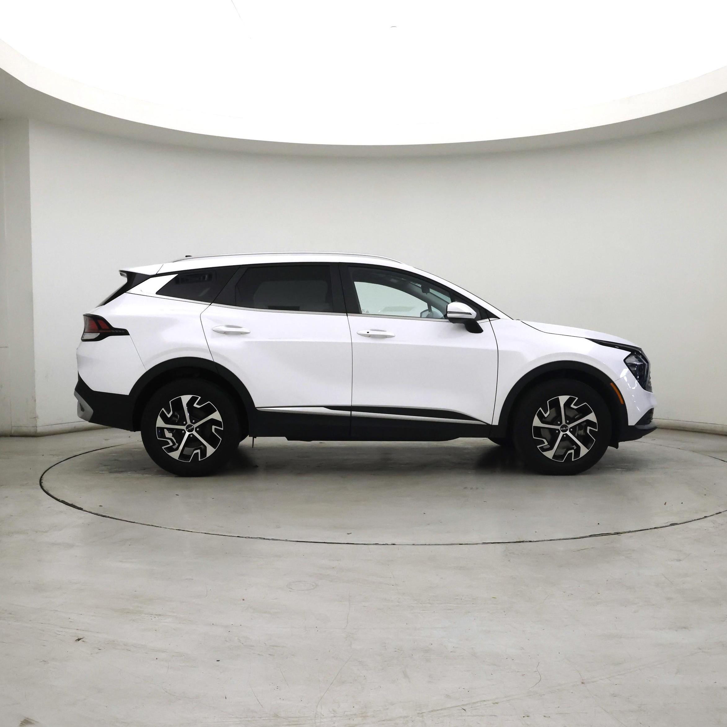 Thumbnail: 2023 Kia Sportage - 7