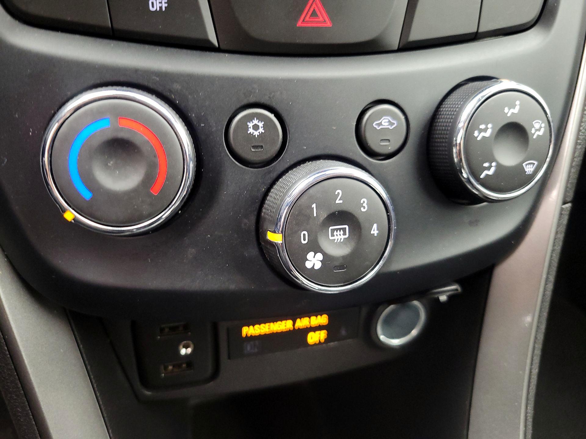 Thumbnail: 2020 Chevrolet Trax - 16