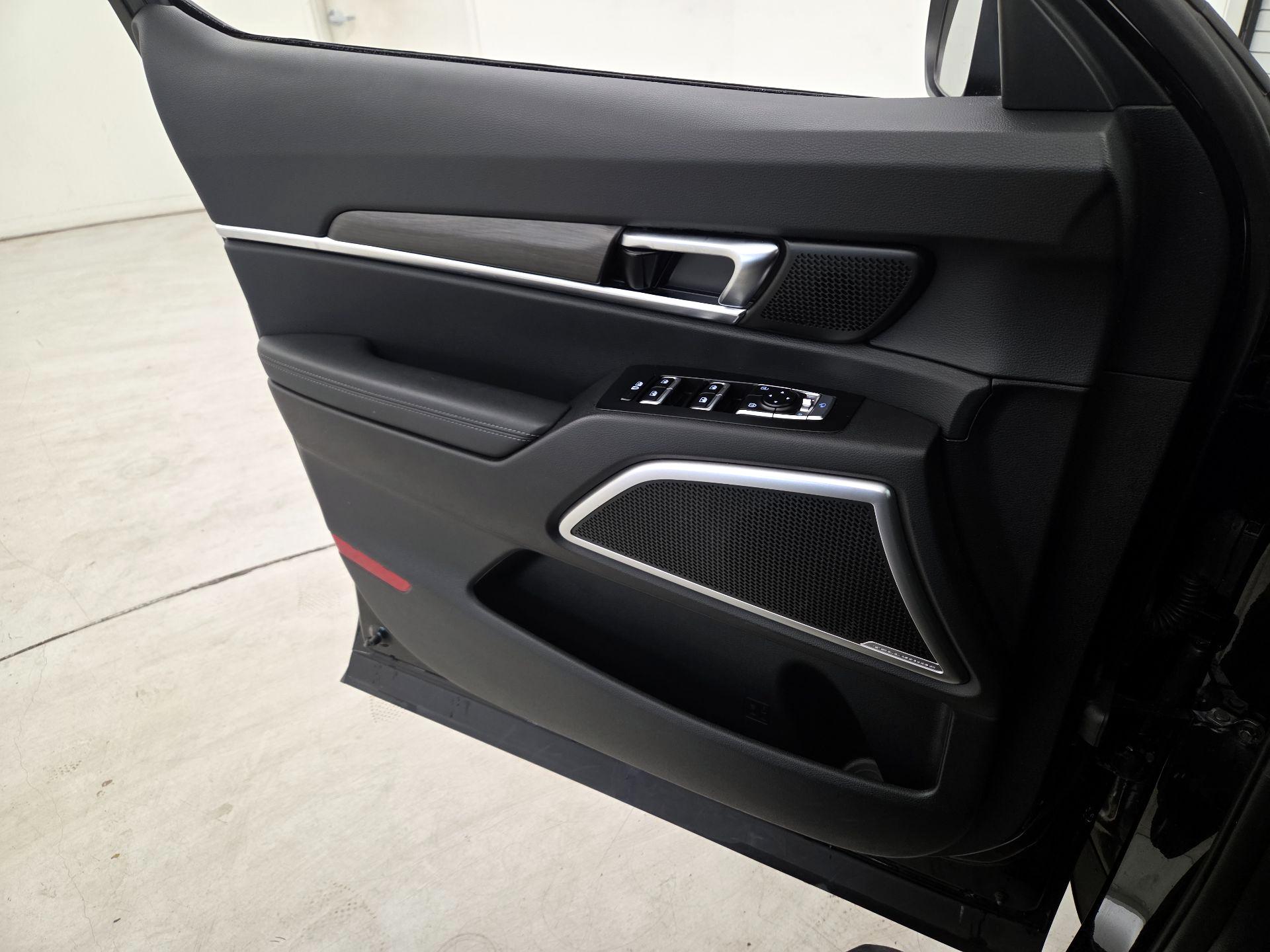 Thumbnail: 2023 Kia Telluride - 12