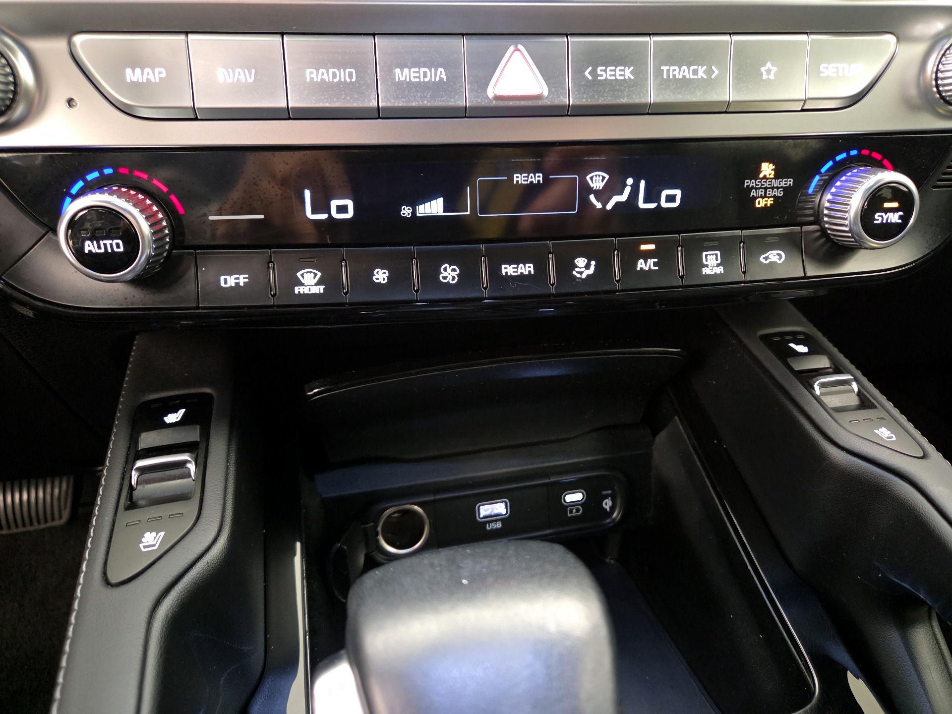 Thumbnail: 2023 Kia Telluride - 16