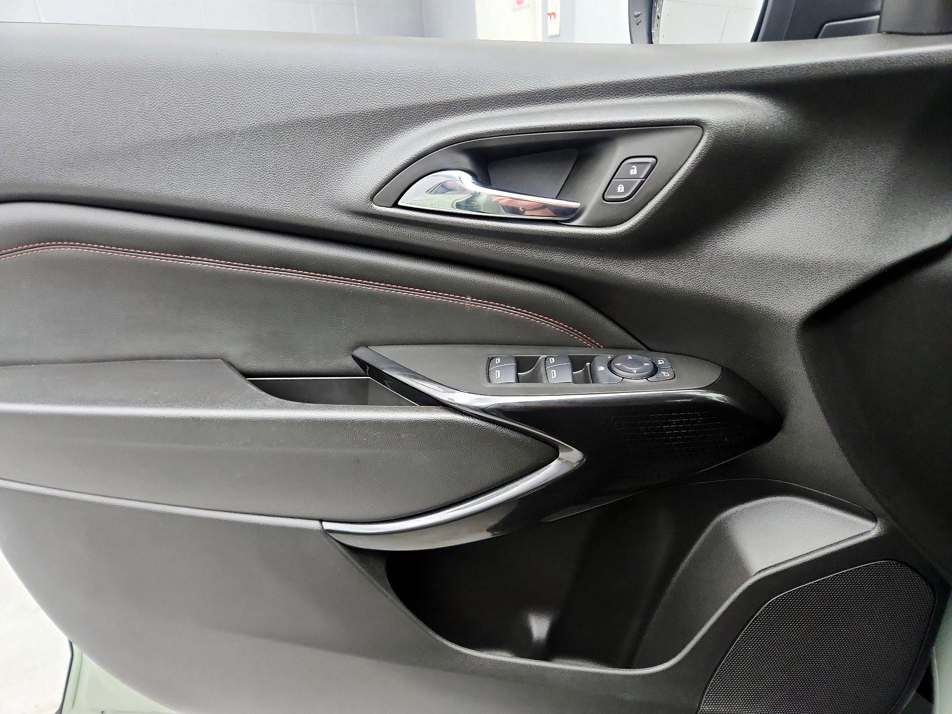 Thumbnail: 2024 Chevrolet Trax - 12