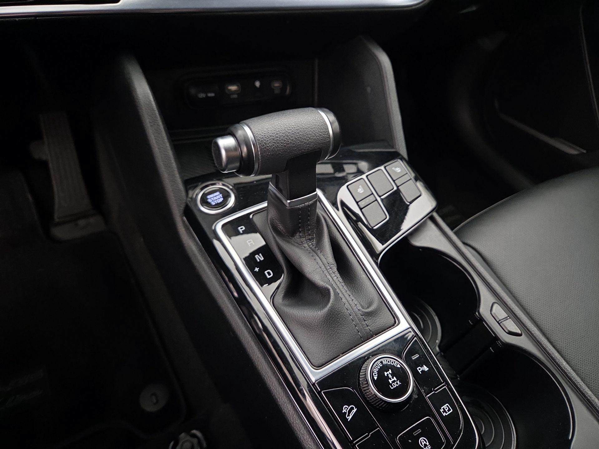 Thumbnail: 2023 Kia Sportage - 17