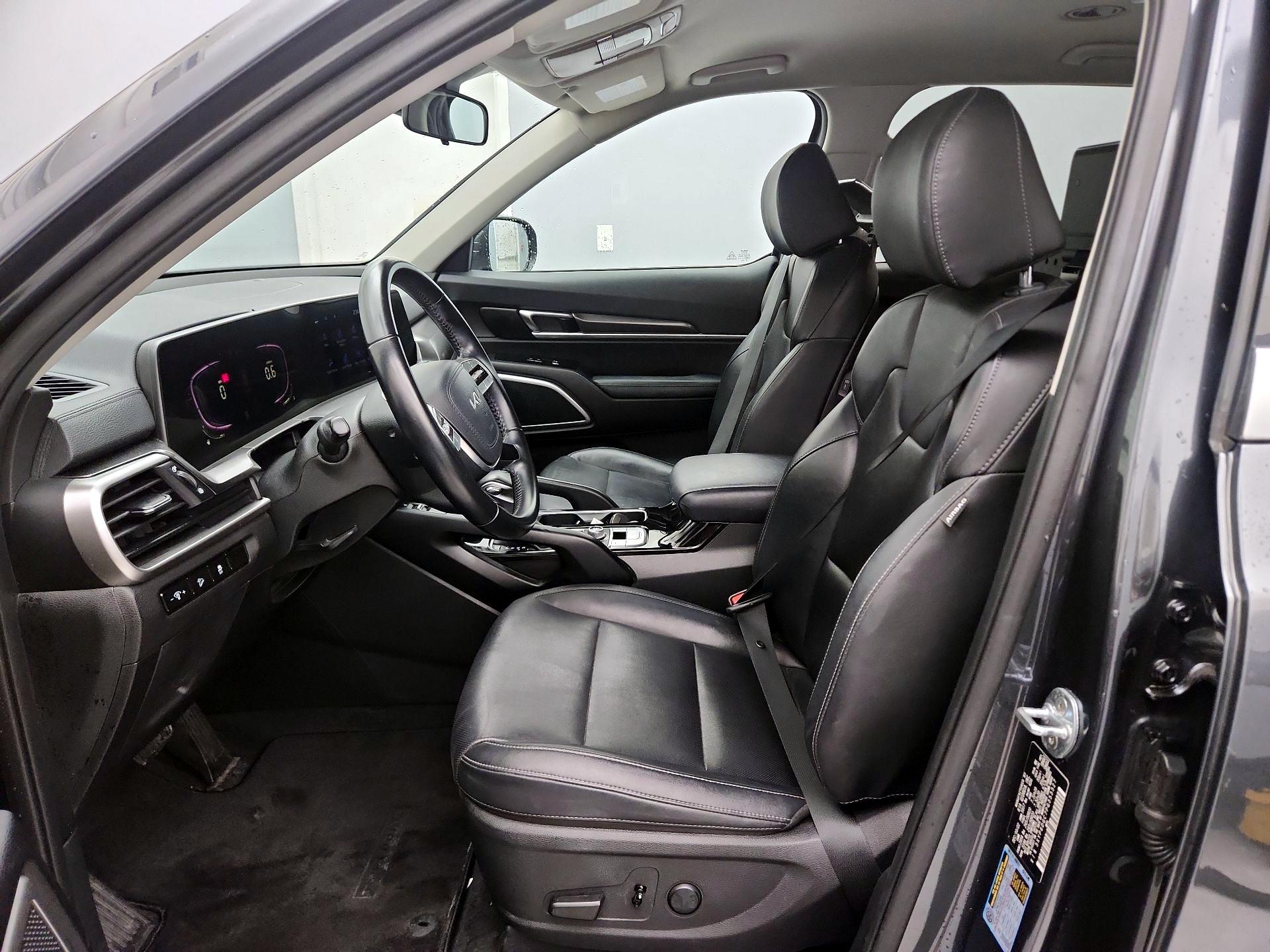 Thumbnail: 2023 Kia Telluride - 11