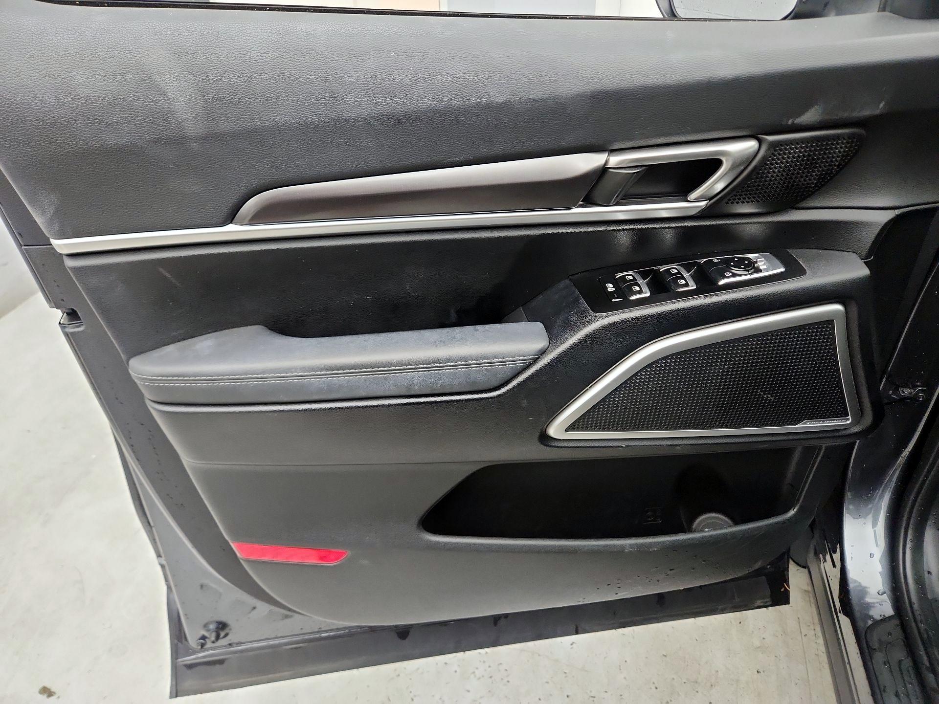 Thumbnail: 2023 Kia Telluride - 12