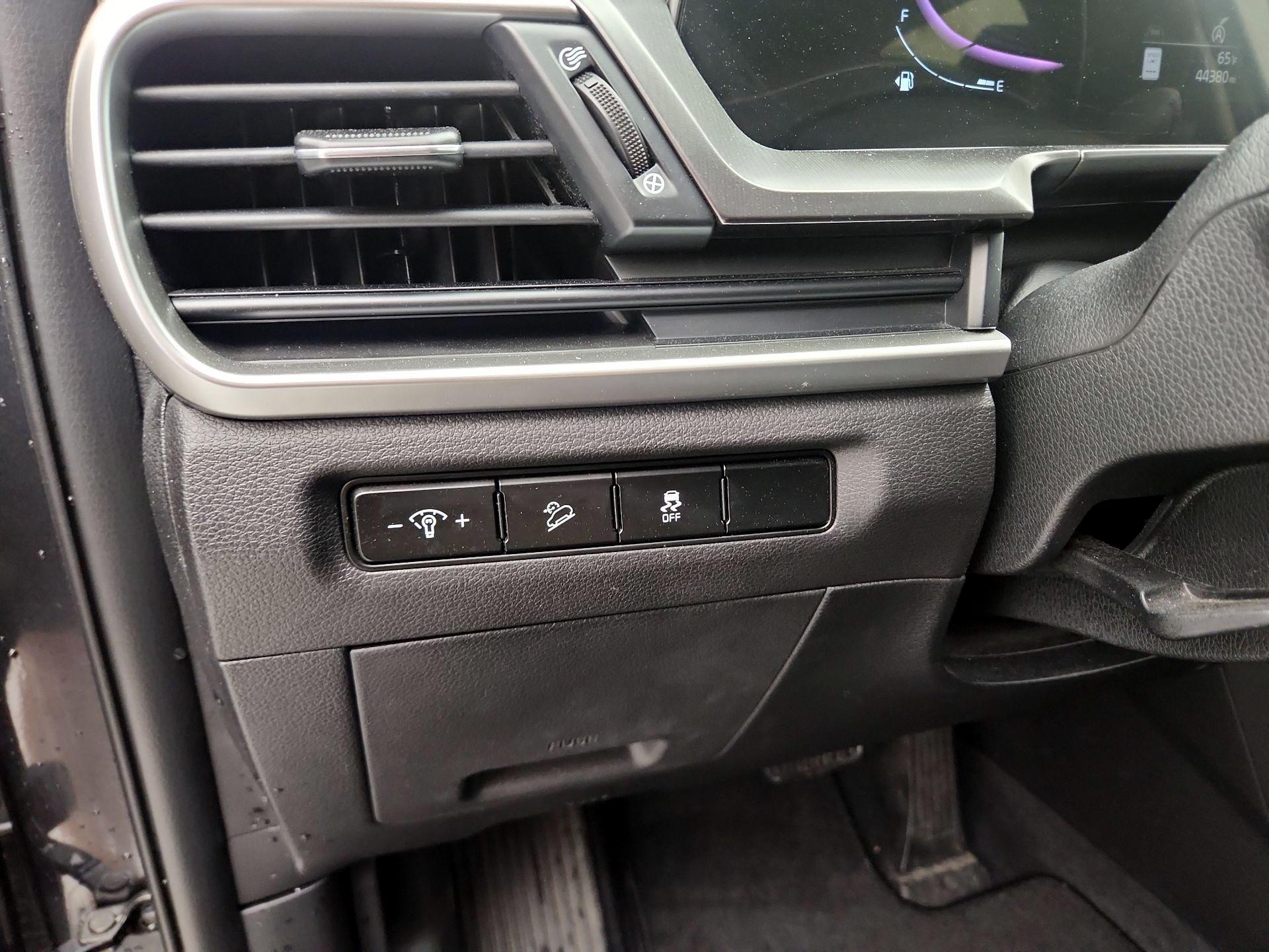 Thumbnail: 2023 Kia Telluride - 13