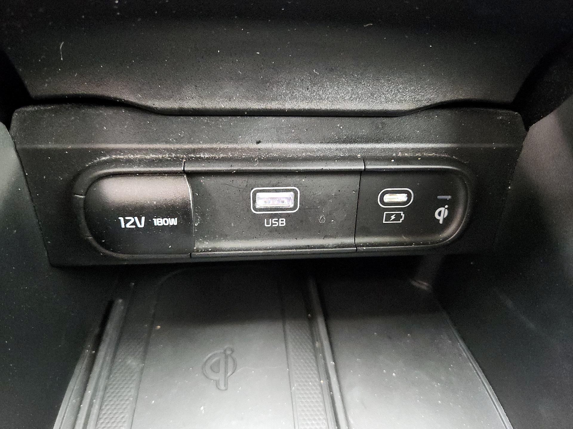 Thumbnail: 2023 Kia Telluride - 19