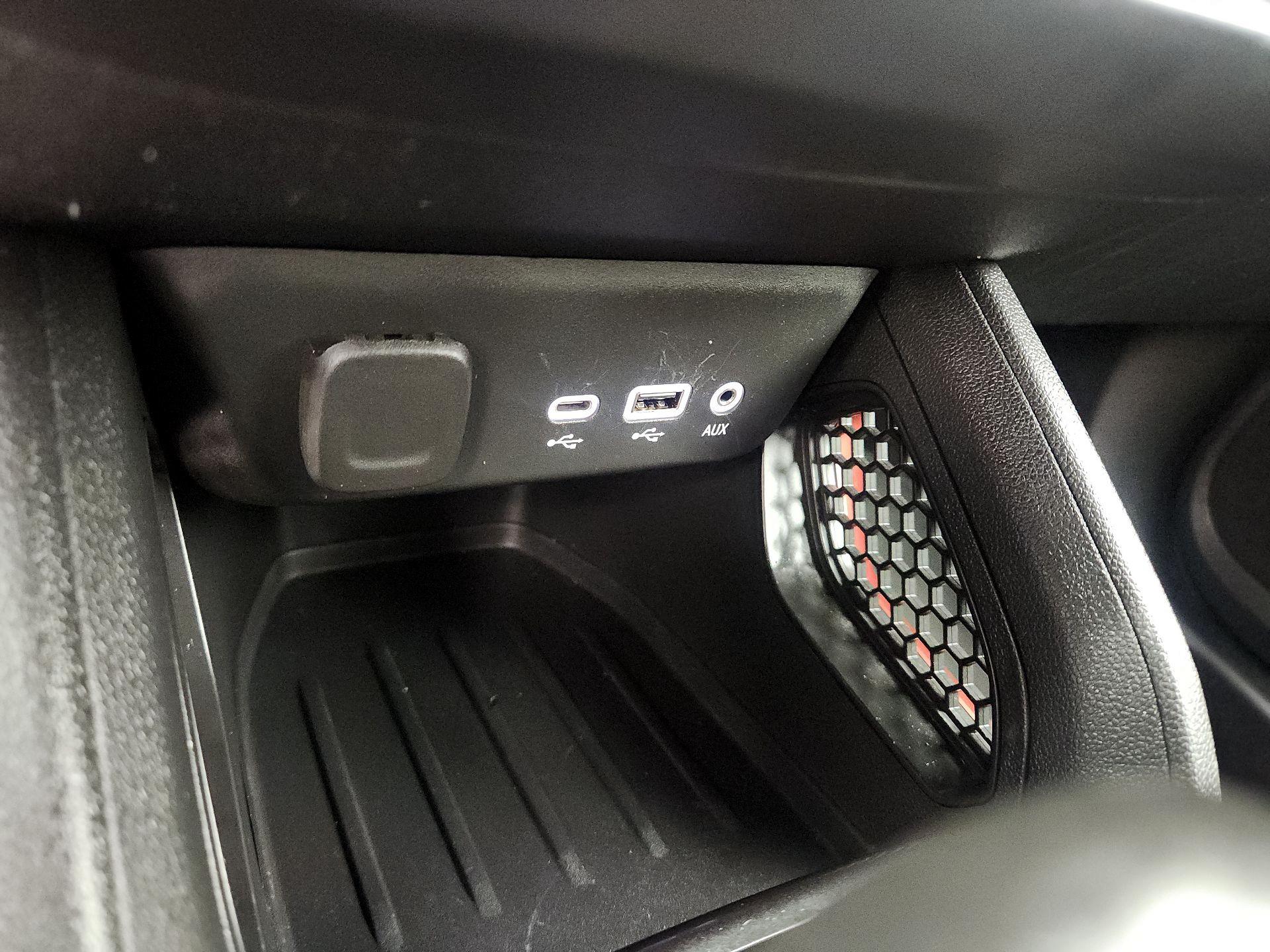 Thumbnail: 2023 Chevrolet TrailBlazer - 18