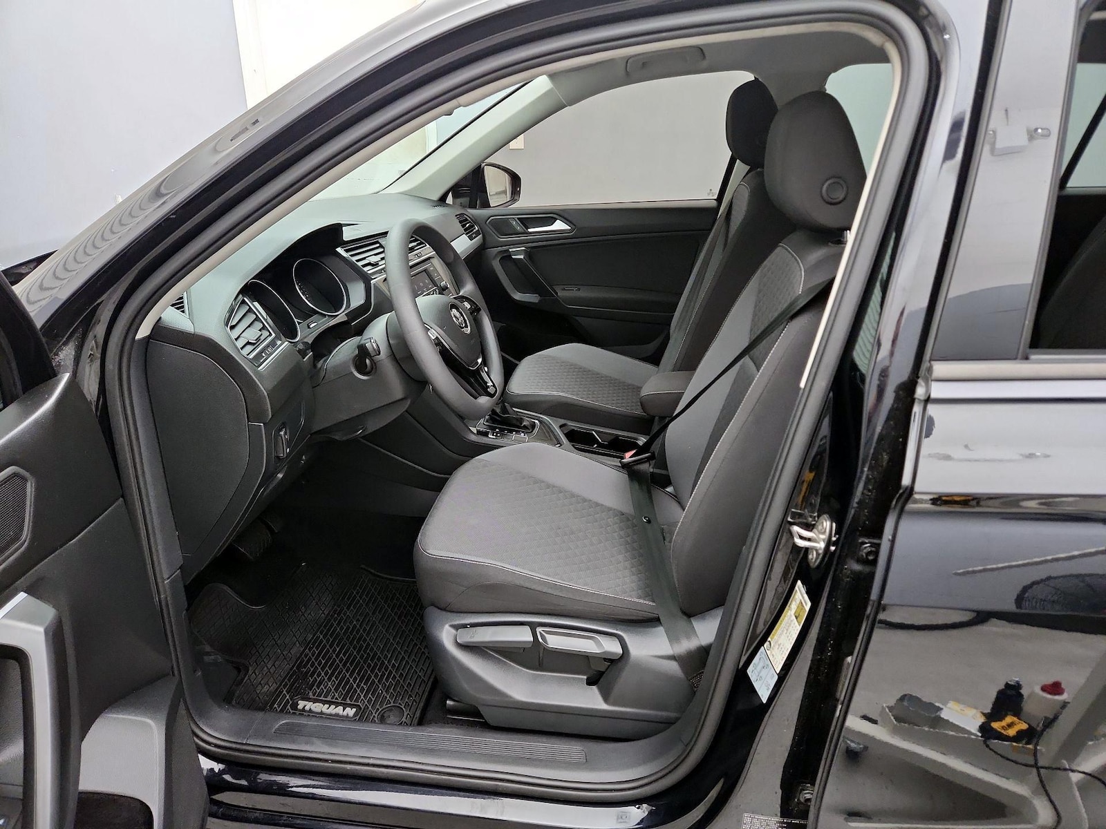 2021 Volkswagen Tiguan S - Photo 12