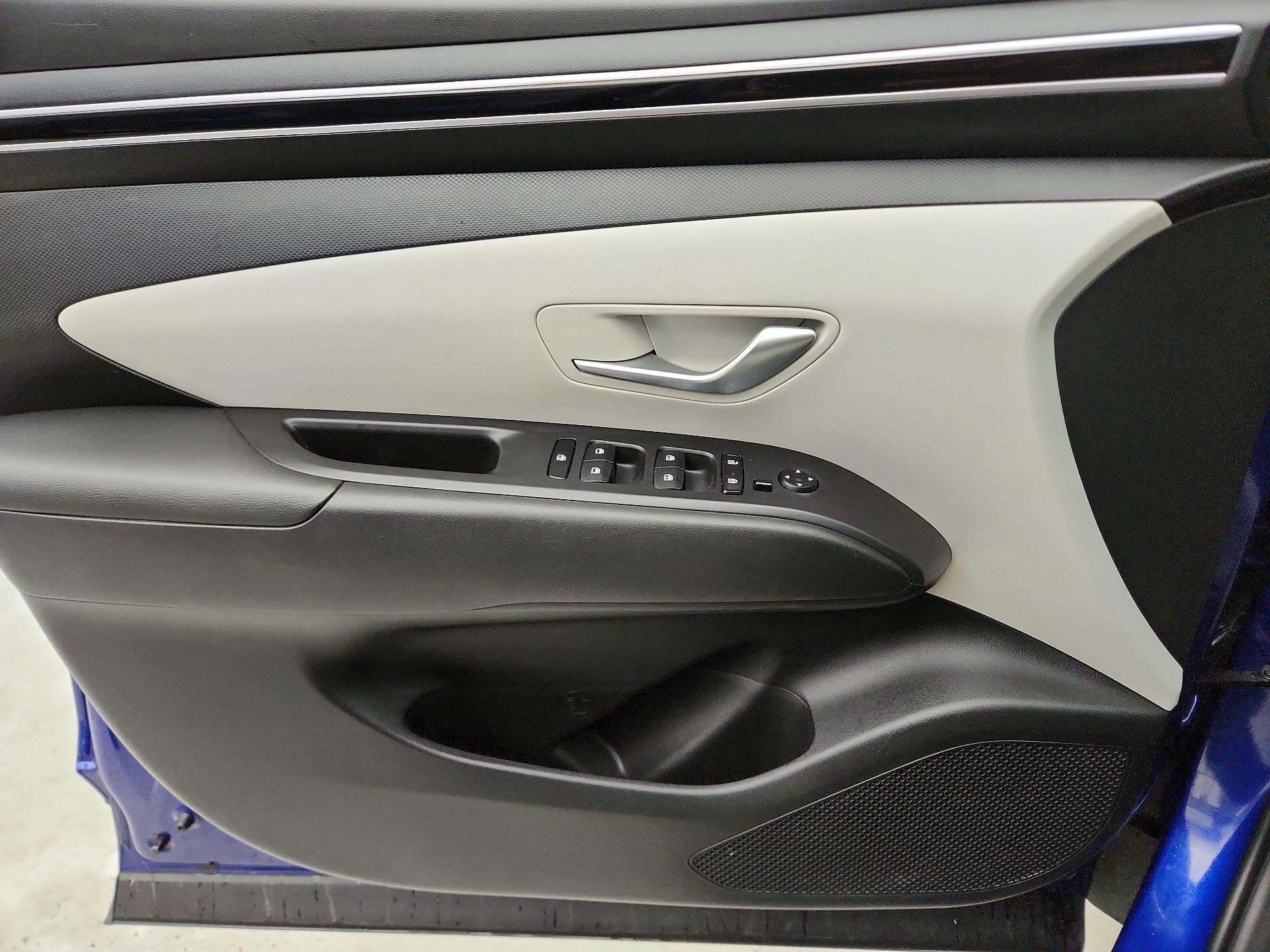 Thumbnail: 2023 Hyundai Tucson - 12