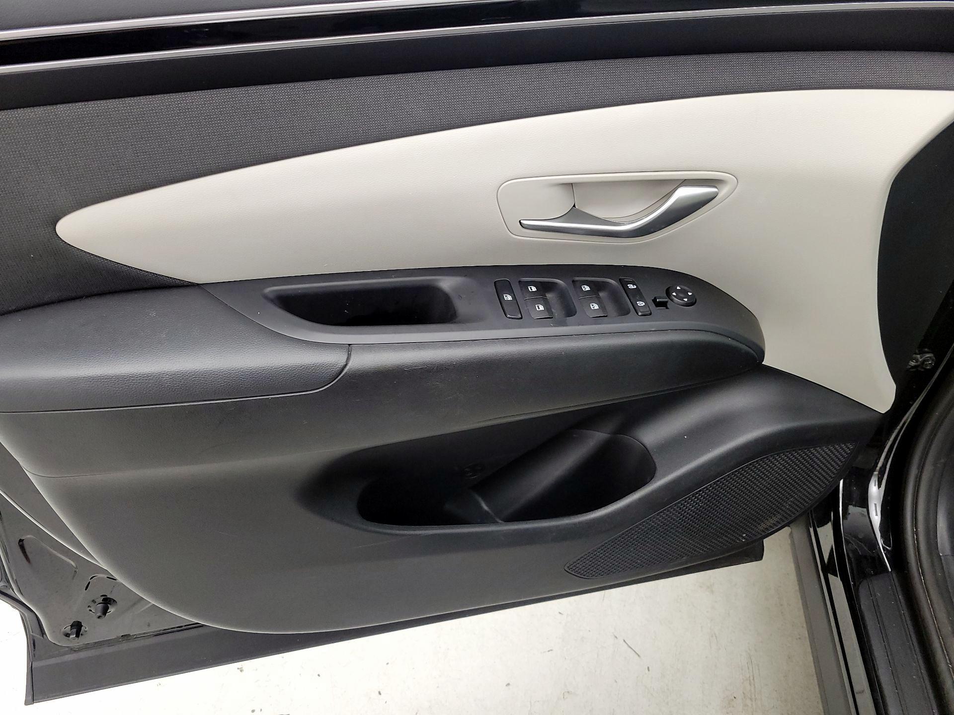 Thumbnail: 2023 Hyundai Tucson - 12