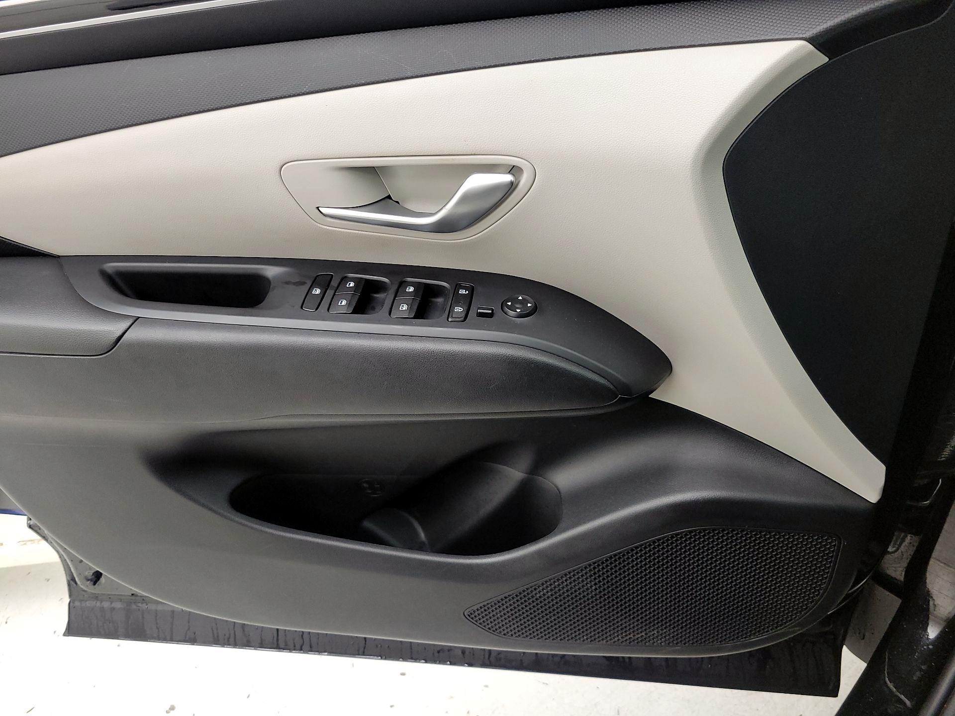 Thumbnail: 2023 Hyundai Tucson - 12