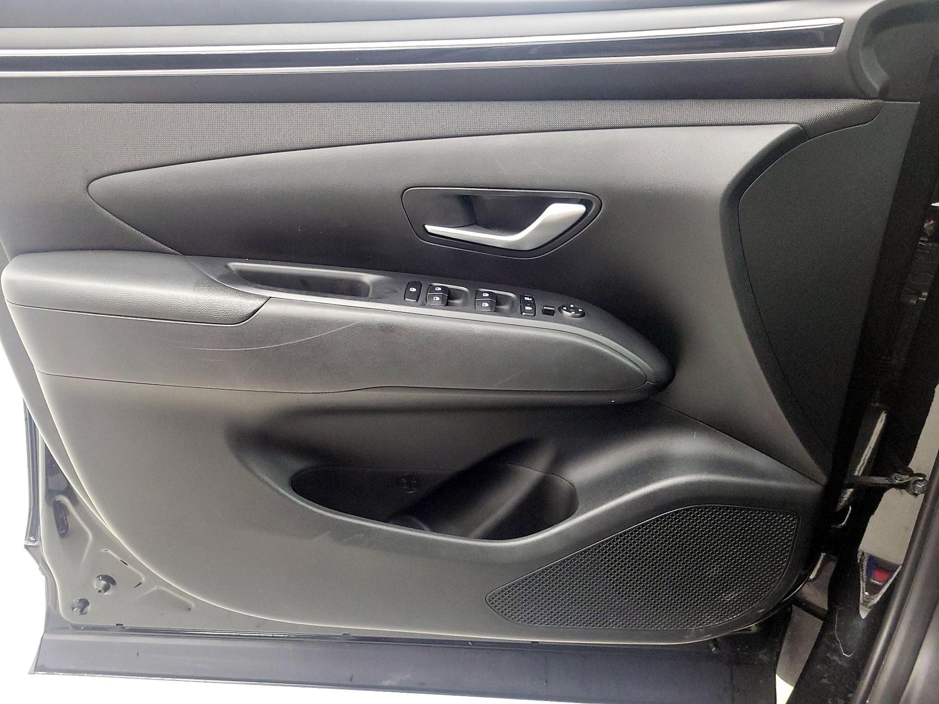 Thumbnail: 2023 Hyundai Tucson - 12