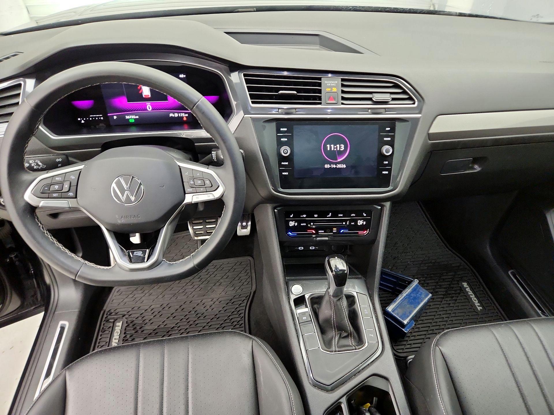 Thumbnail: 2023 Volkswagen Tiguan - 9