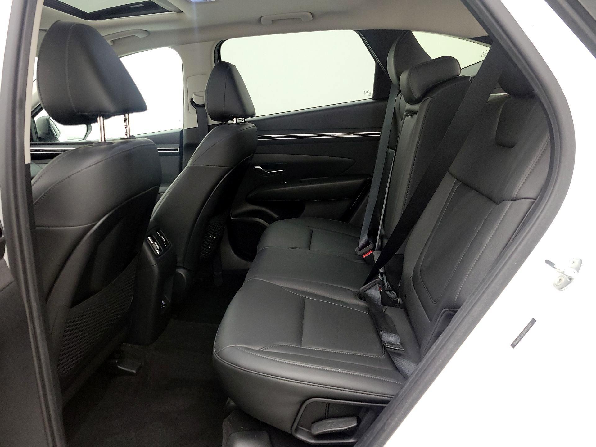 Thumbnail: 2023 Hyundai Tucson - 18