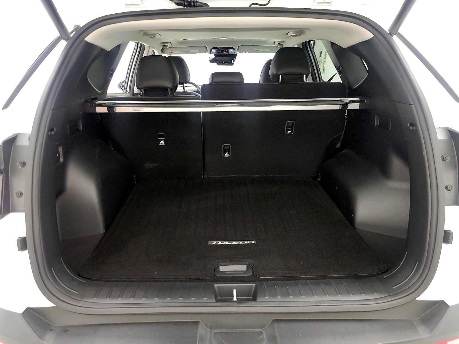 Thumbnail: 2023 Hyundai Tucson - 19