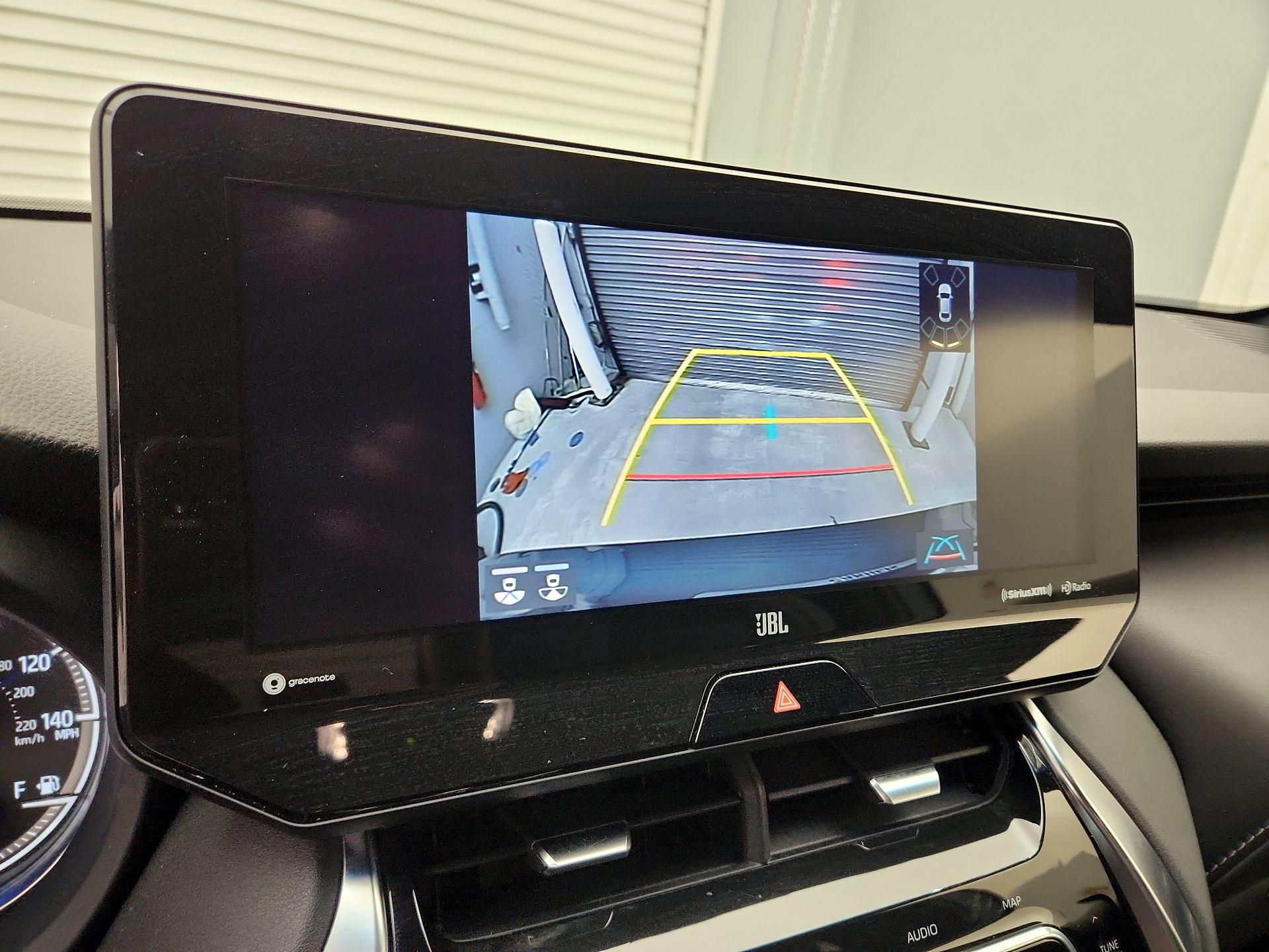 Thumbnail: 2021 Toyota Venza - 15