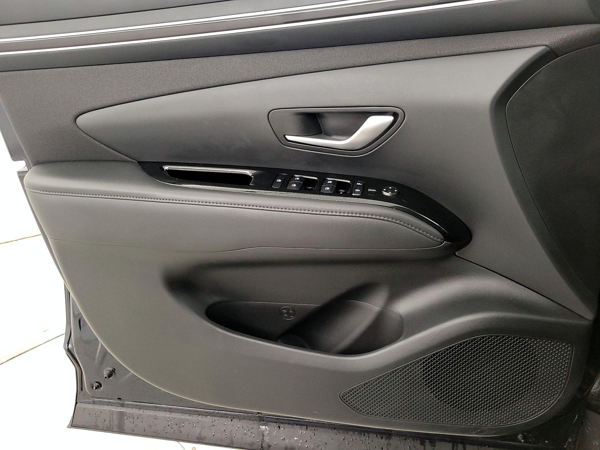 Thumbnail: 2023 Hyundai Tucson - 12