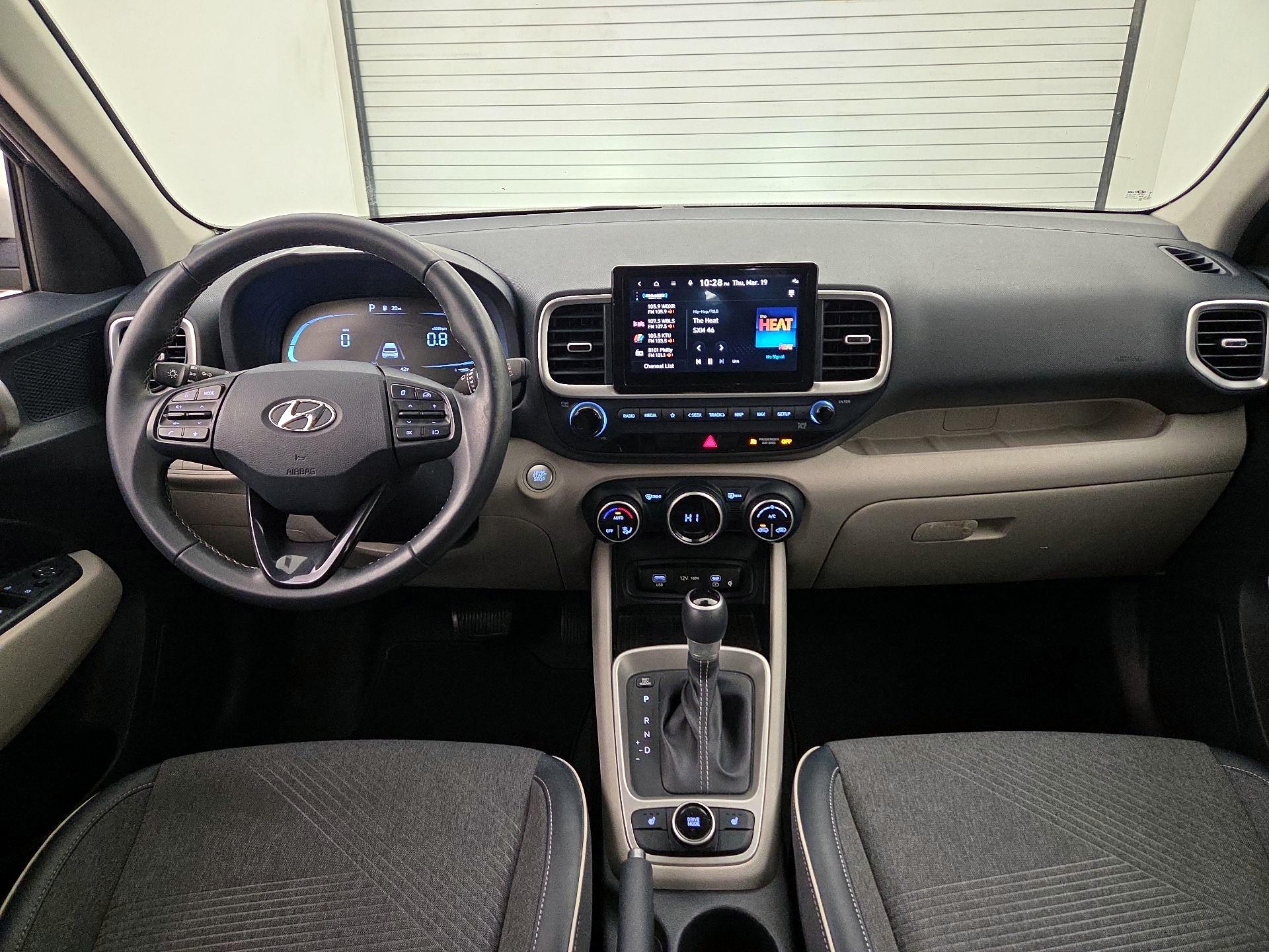 Thumbnail: 2023 Hyundai Venue - 9