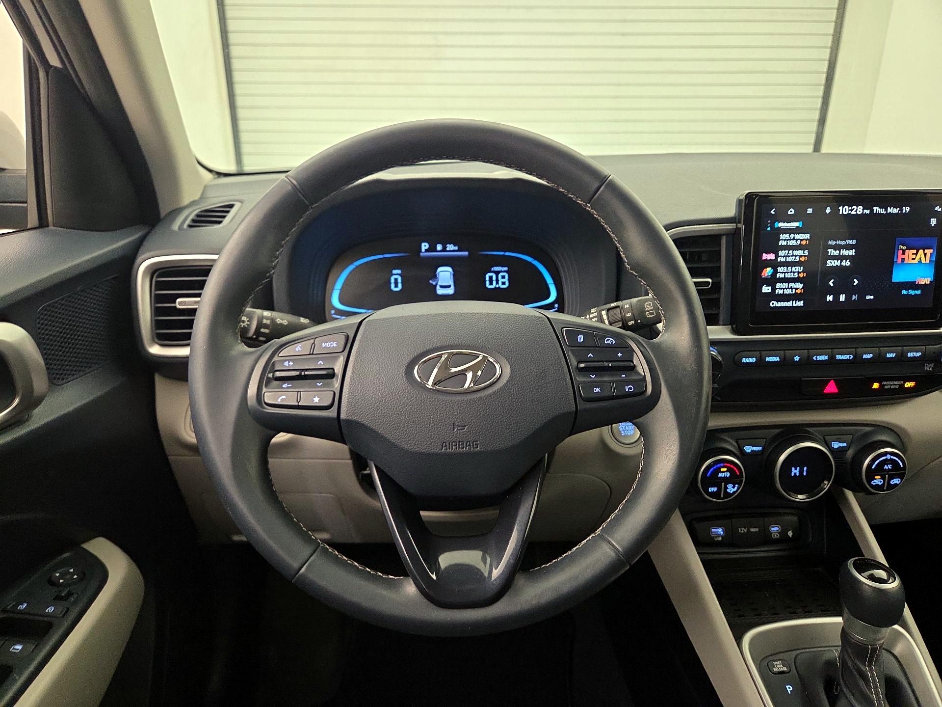 Thumbnail: 2023 Hyundai Venue - 10