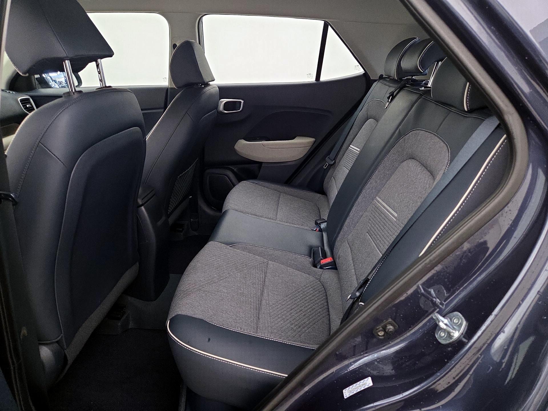 Thumbnail: 2023 Hyundai Venue - 19