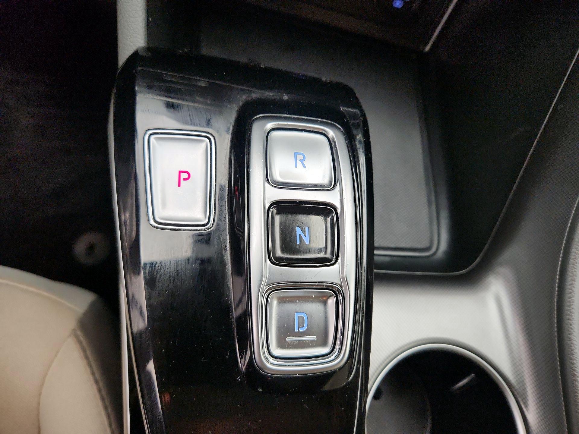 Thumbnail: 2023 Hyundai Sonata - 18