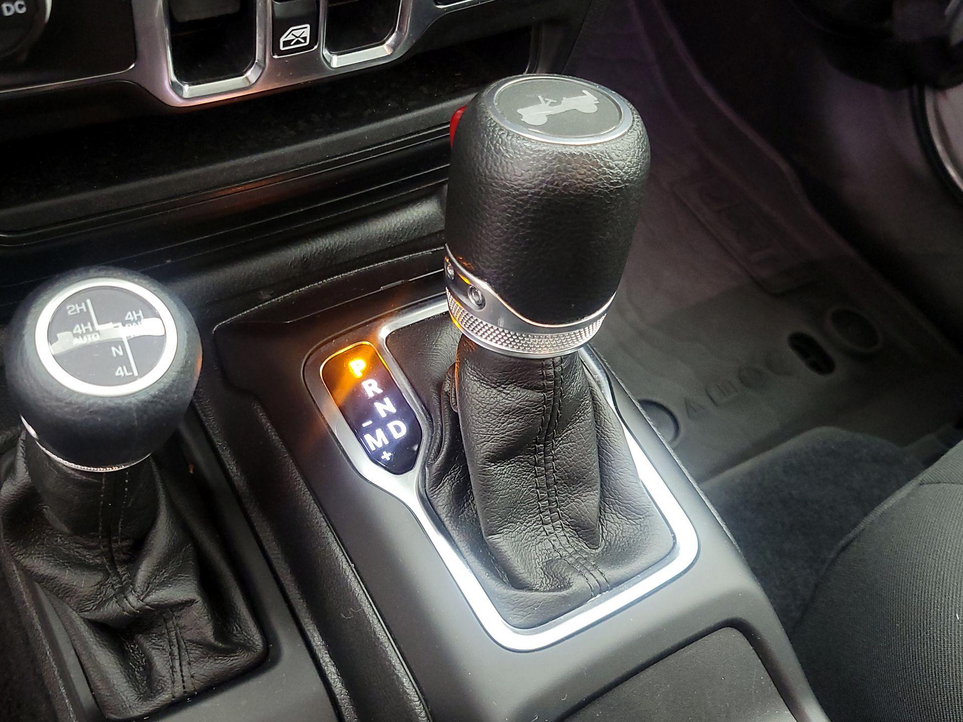 Thumbnail: 2023 Jeep Wrangler - 18