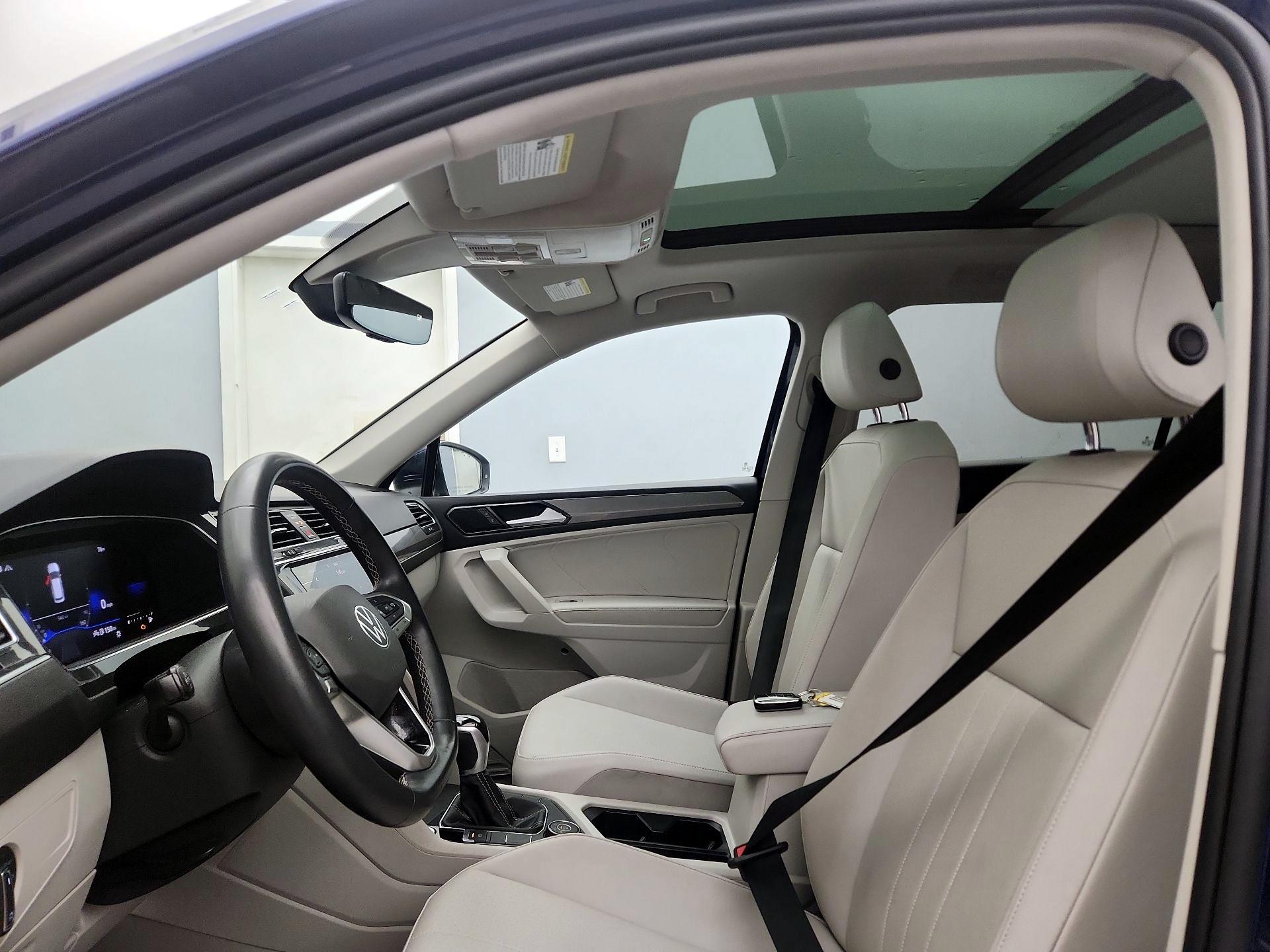 Thumbnail: 2022 Volkswagen Tiguan - 19