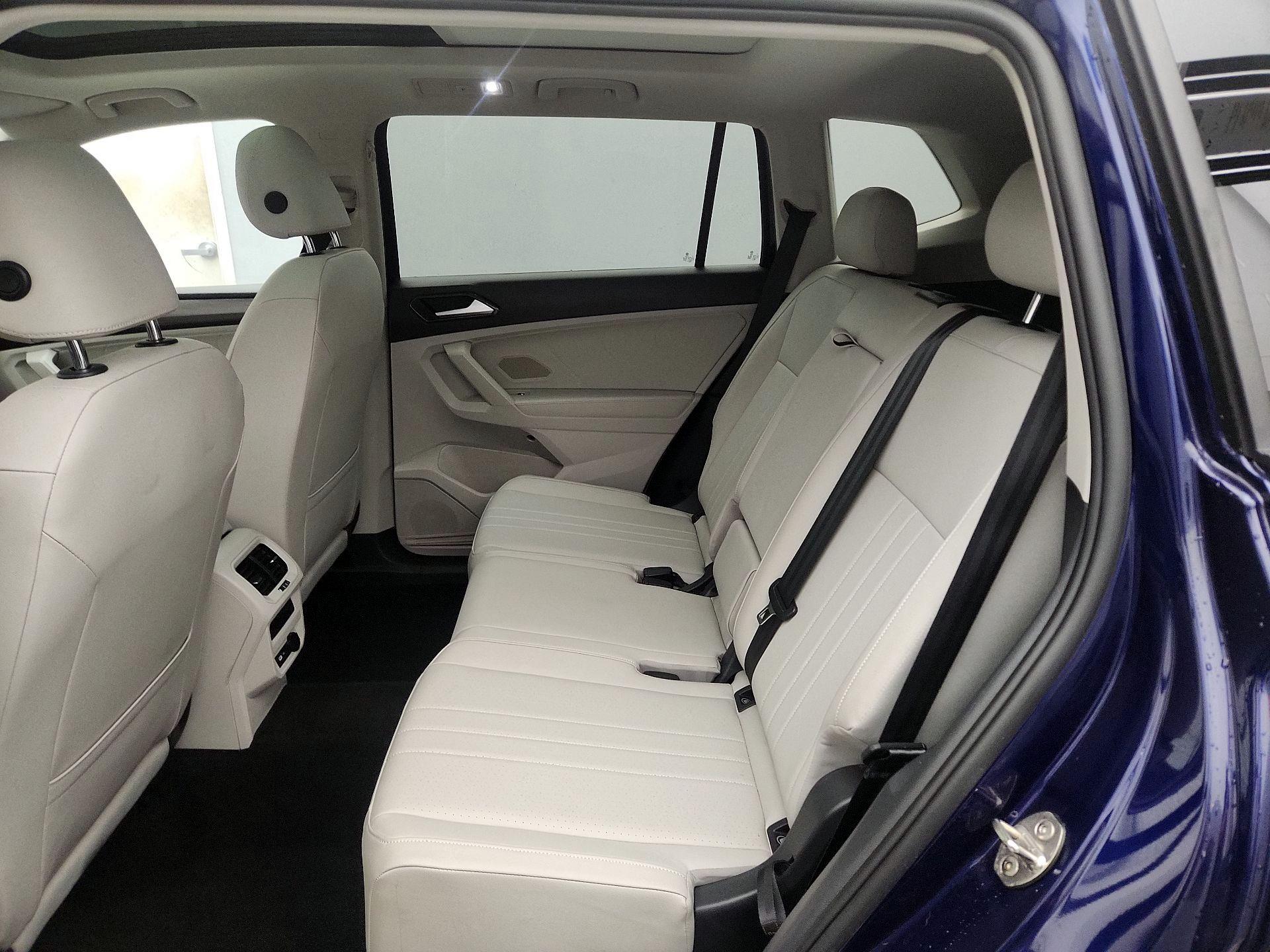 Thumbnail: 2022 Volkswagen Tiguan - 20