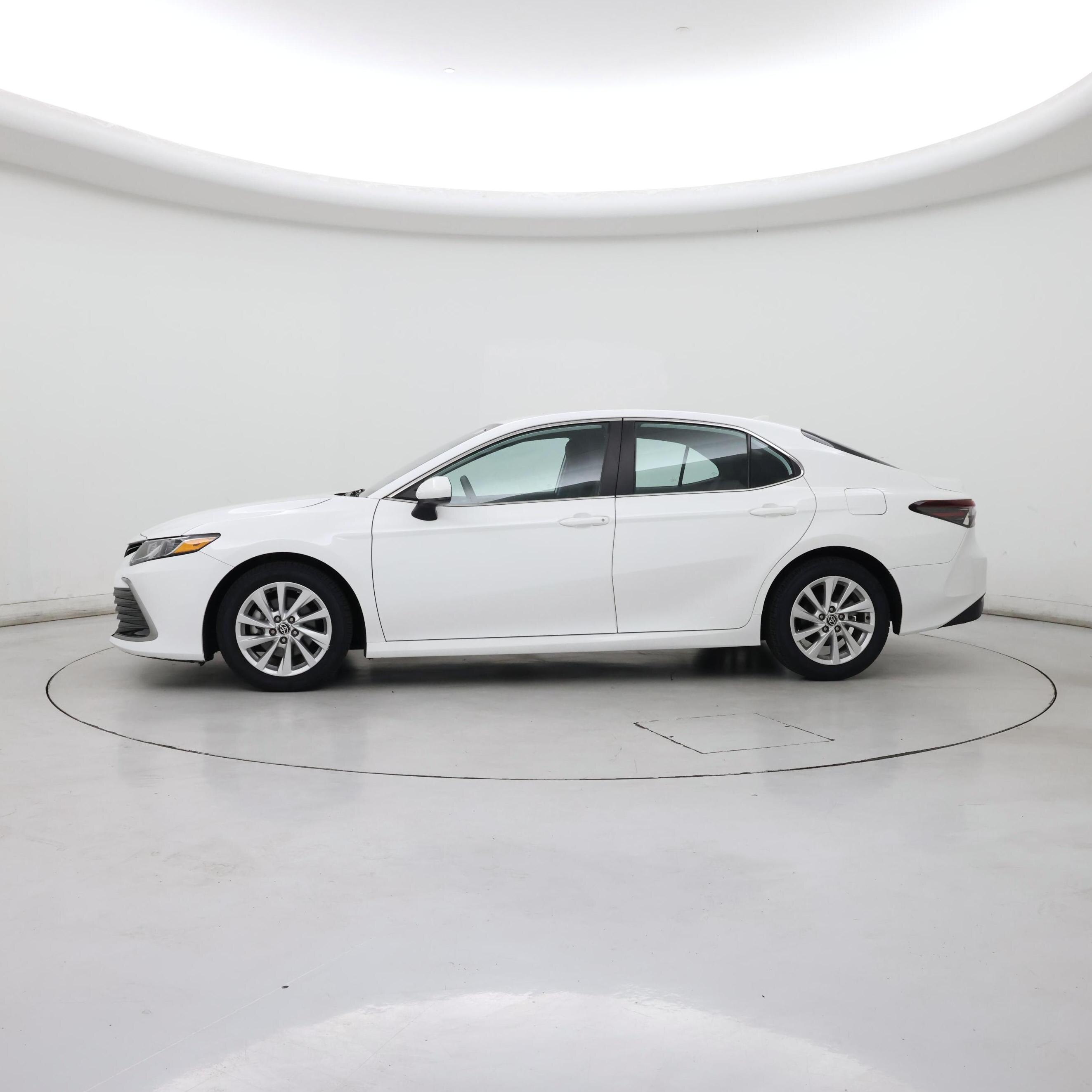 Thumbnail: 2023 Toyota Camry - 3