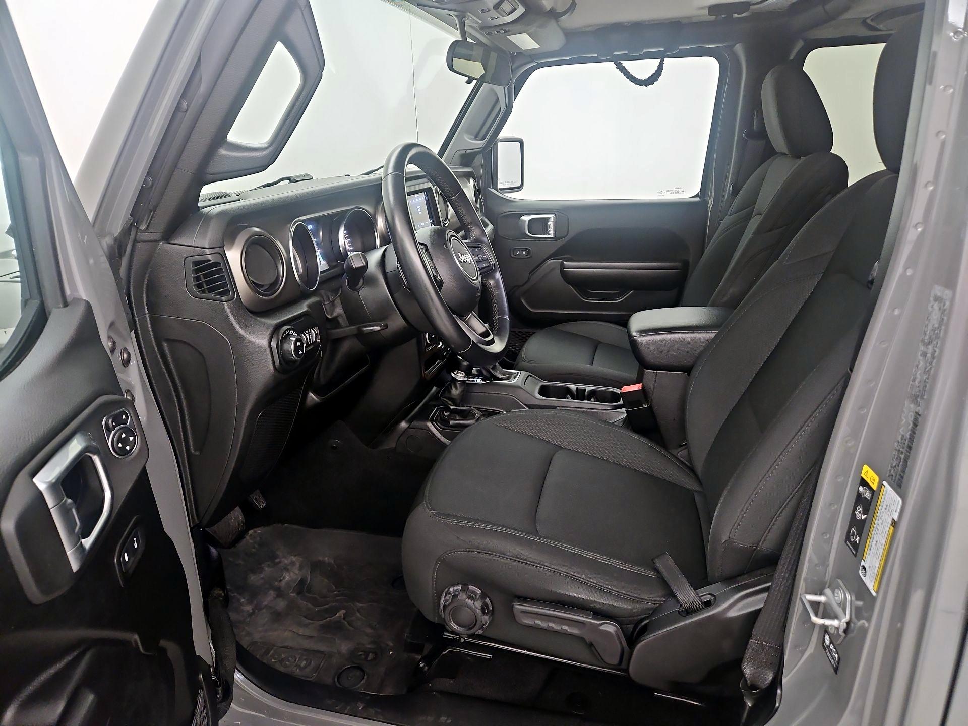 Thumbnail: 2021 Jeep Gladiator - 11