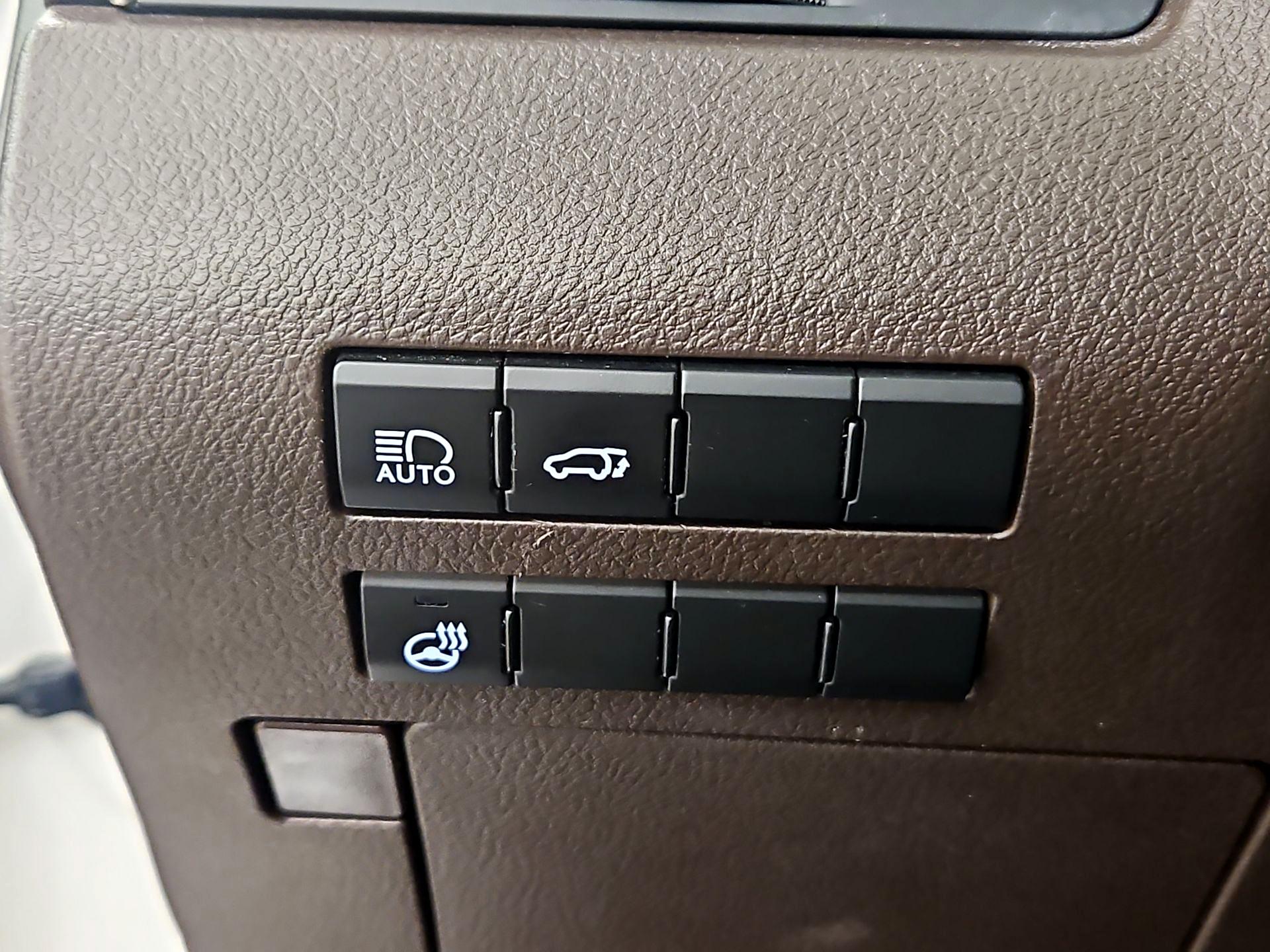 Thumbnail: 2020 Lexus RX - 13