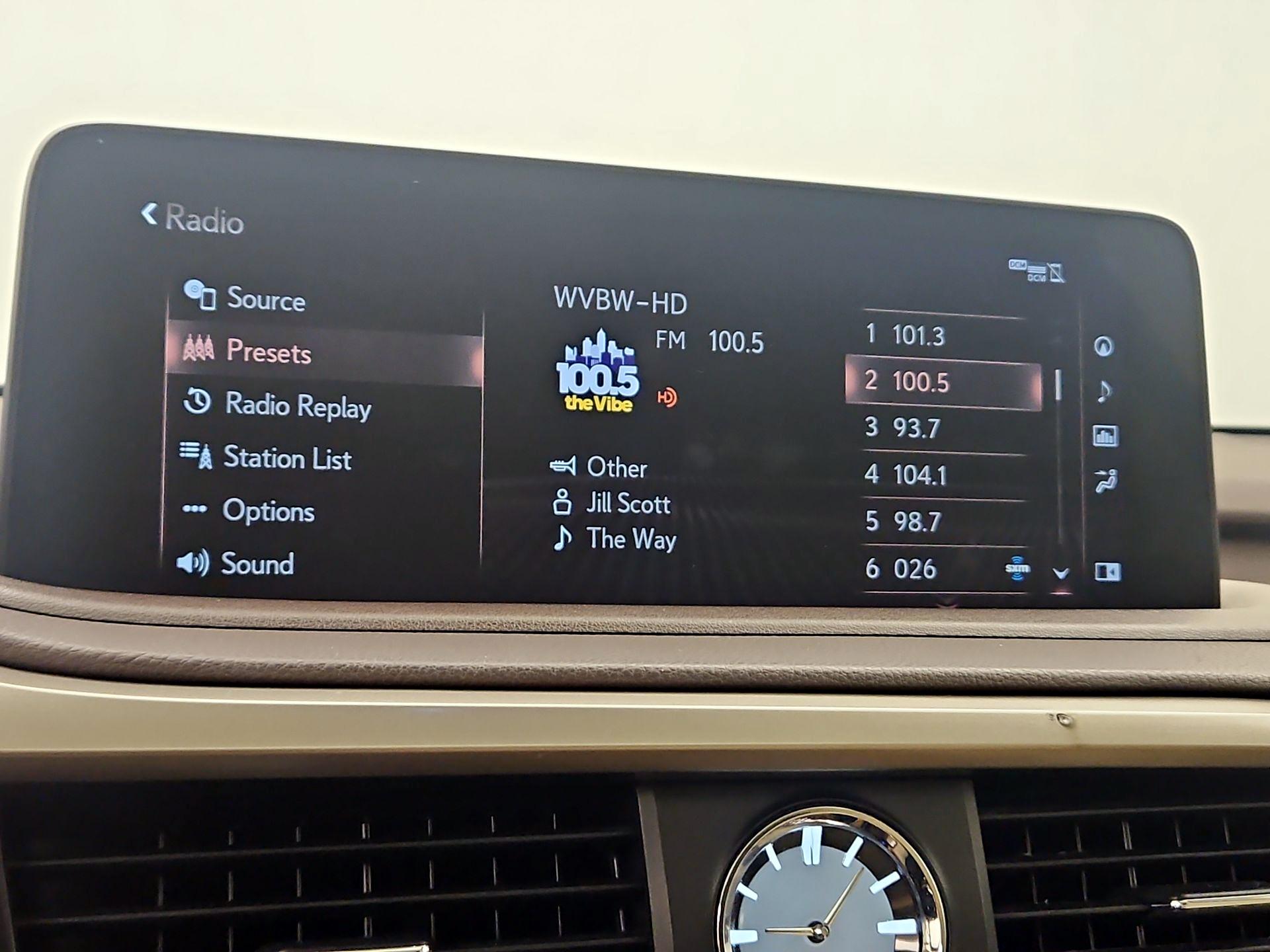 Thumbnail: 2020 Lexus RX - 16