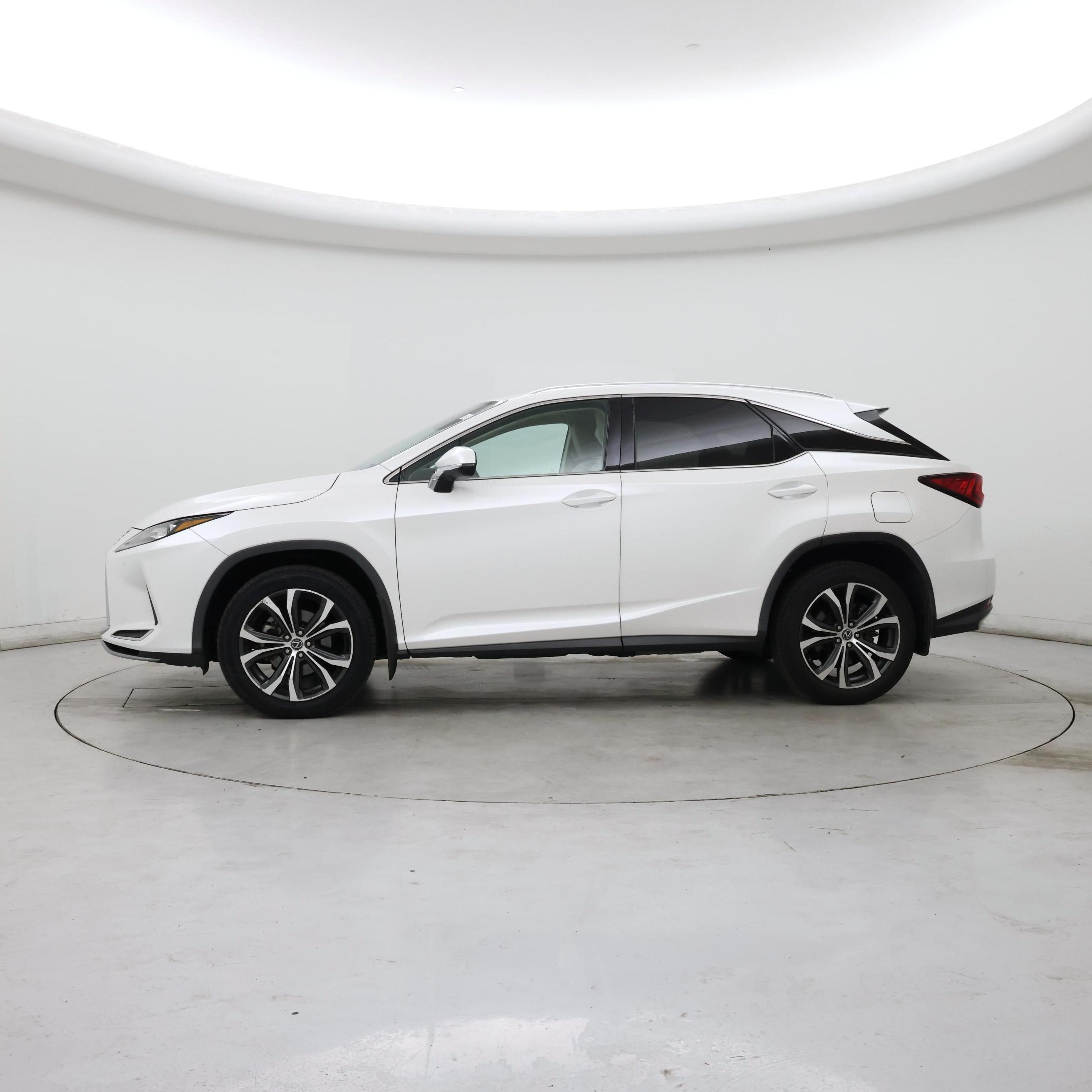 Thumbnail: 2020 Lexus RX - 3