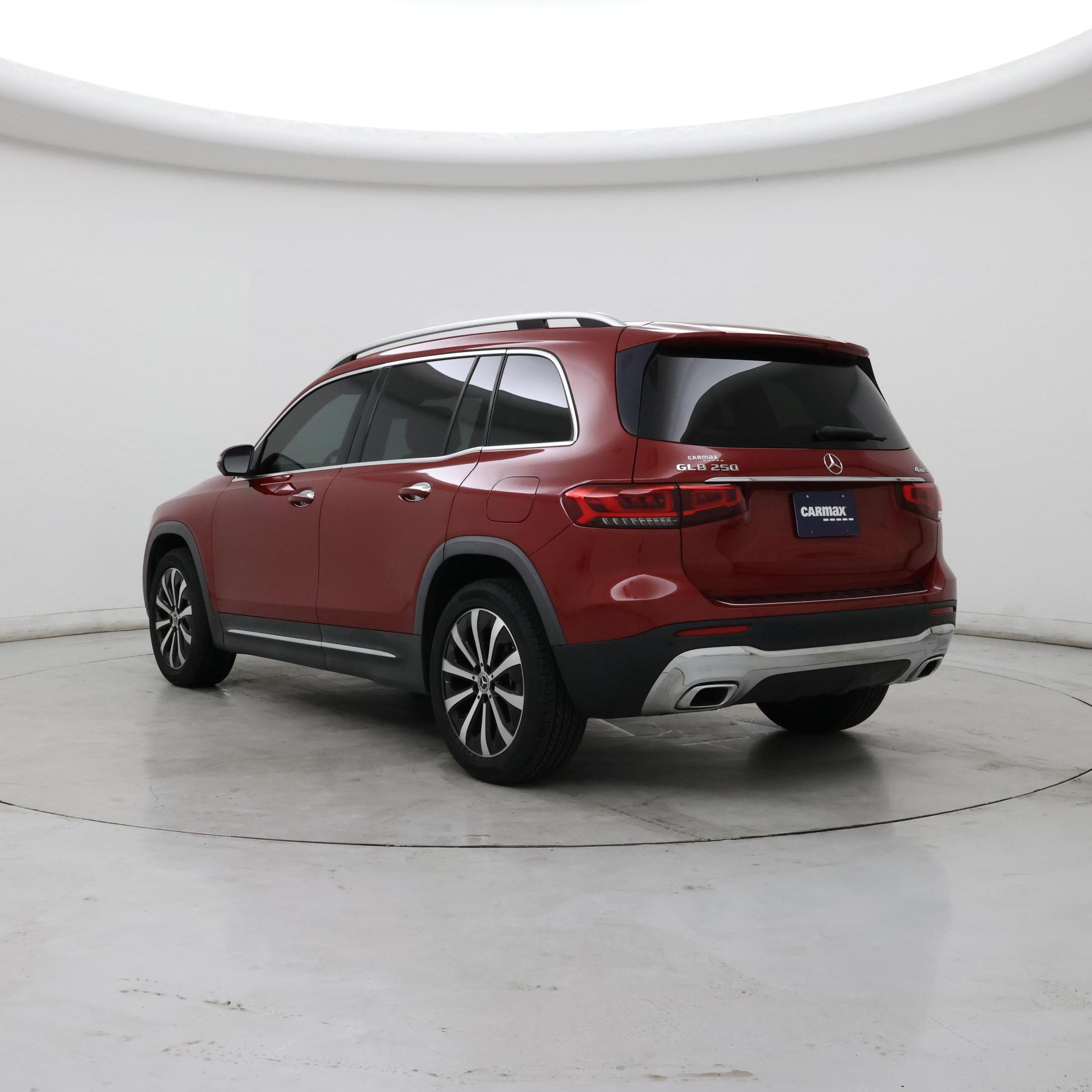 Thumbnail: 2021 Mercedes-Benz GLB - 2