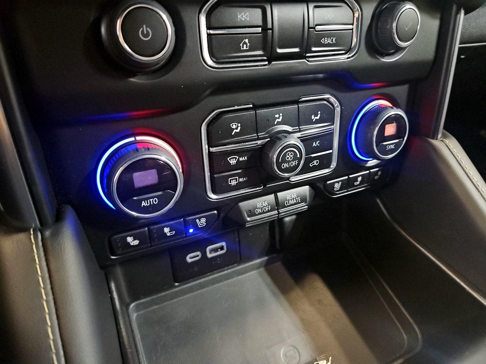 Thumbnail: 2023 Chevrolet Tahoe - 17