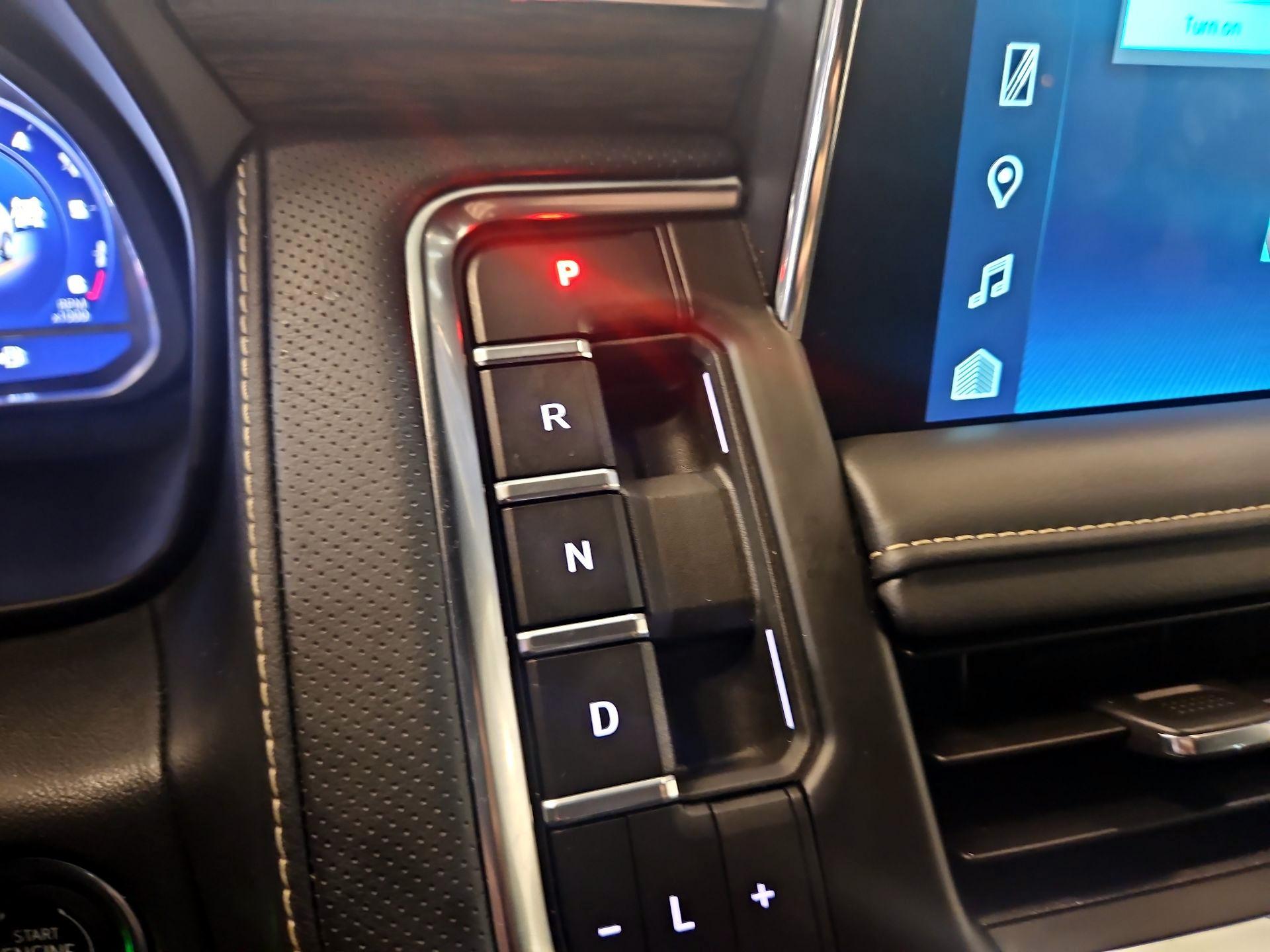 Thumbnail: 2023 Chevrolet Tahoe - 18