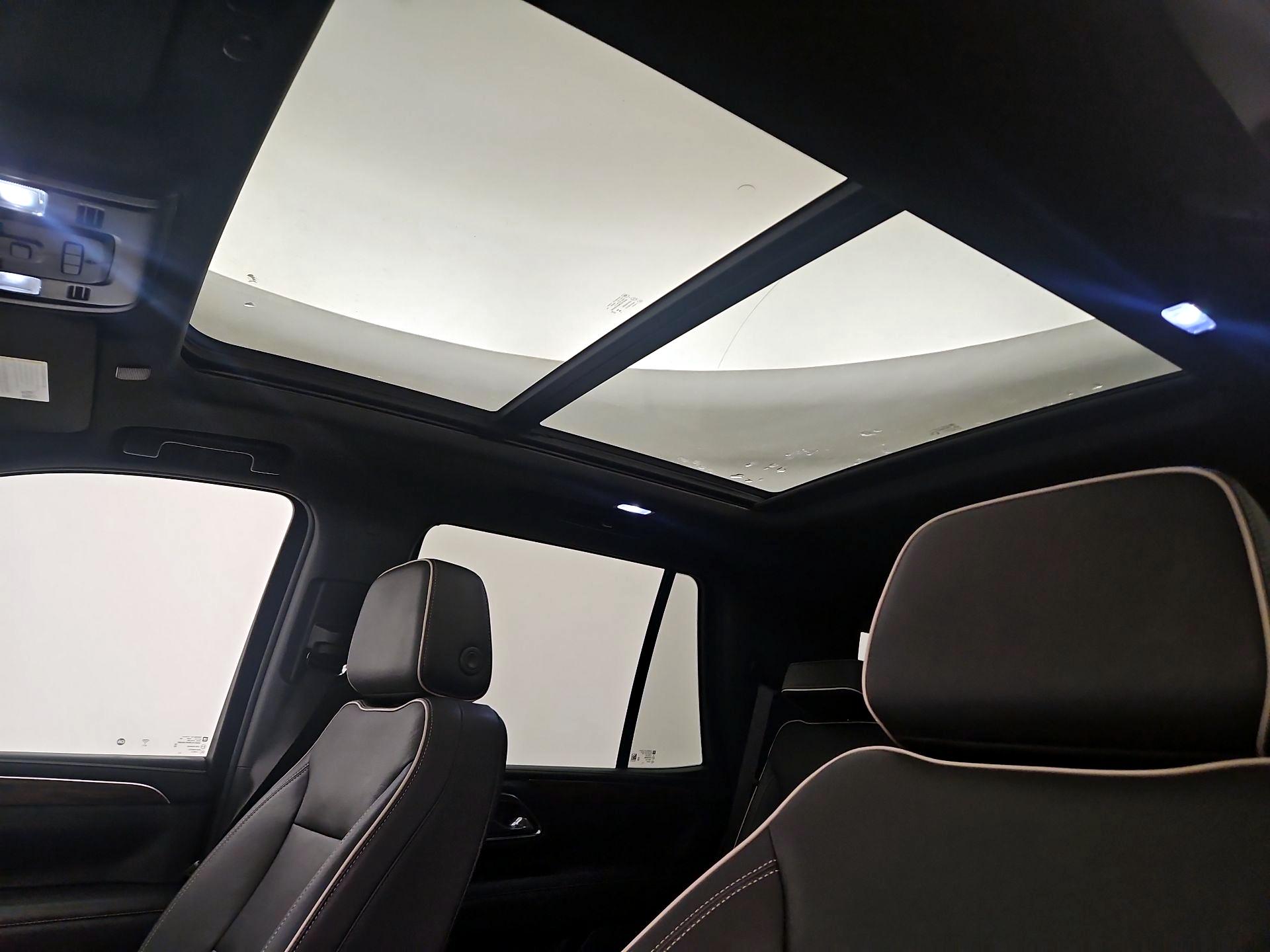 Thumbnail: 2023 Chevrolet Tahoe - 20