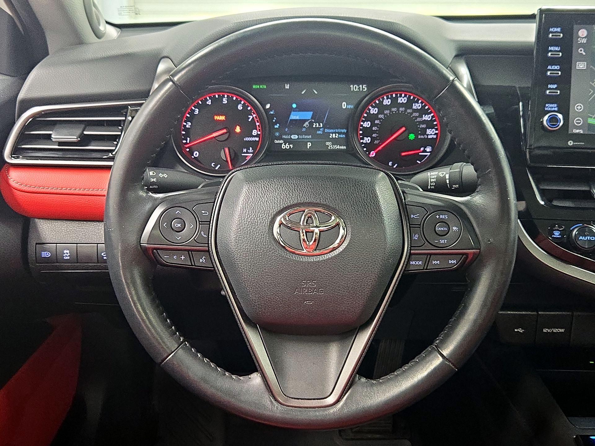 Thumbnail: 2022 Toyota Camry - 10