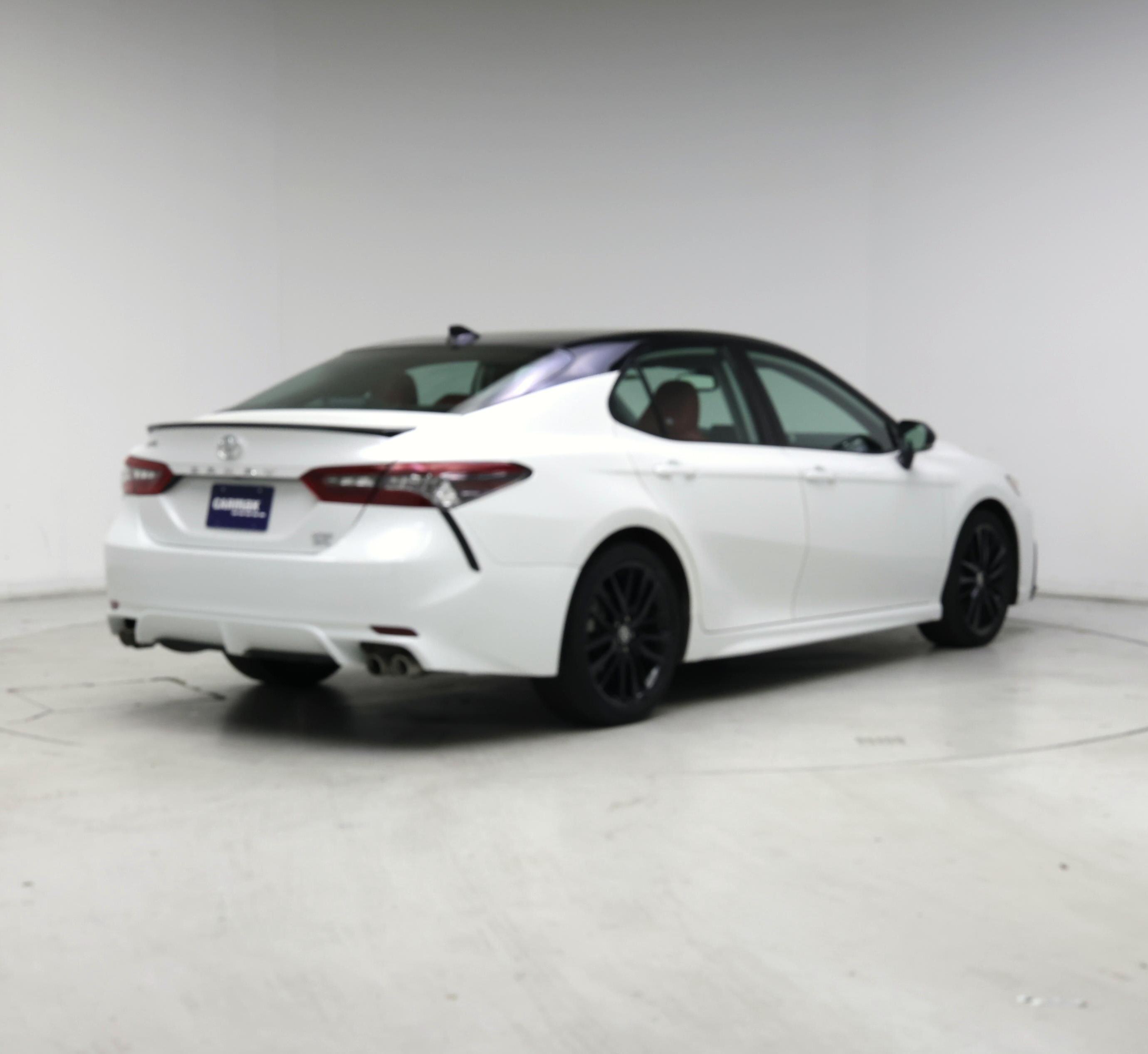 Thumbnail: 2022 Toyota Camry - 8