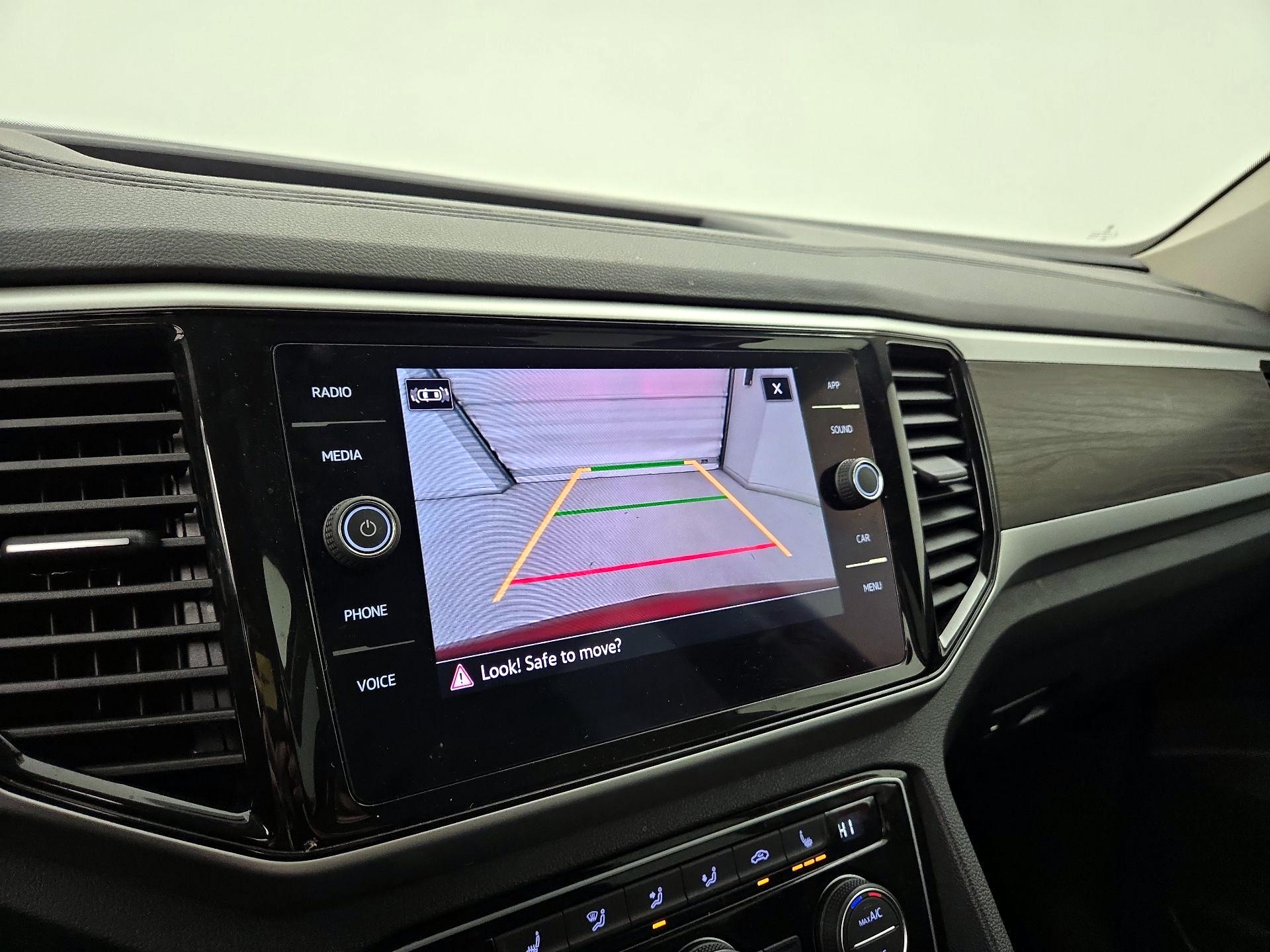 Thumbnail: 2022 Volkswagen Atlas - 14