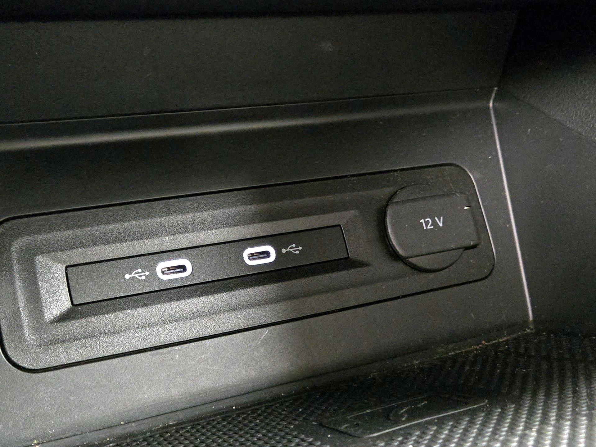 Thumbnail: 2022 Volkswagen Atlas - 18