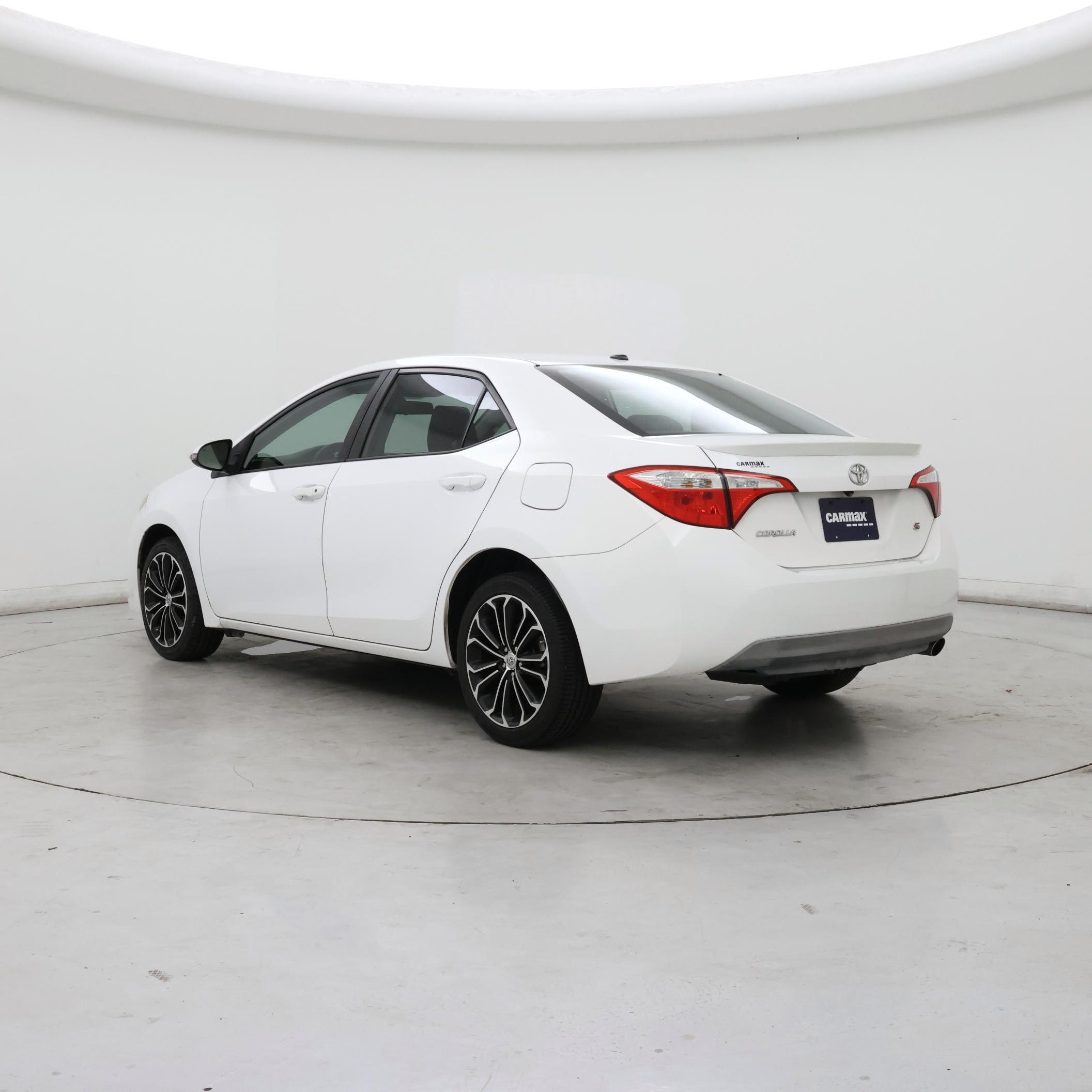 Thumbnail: 2016 Toyota Corolla - 2