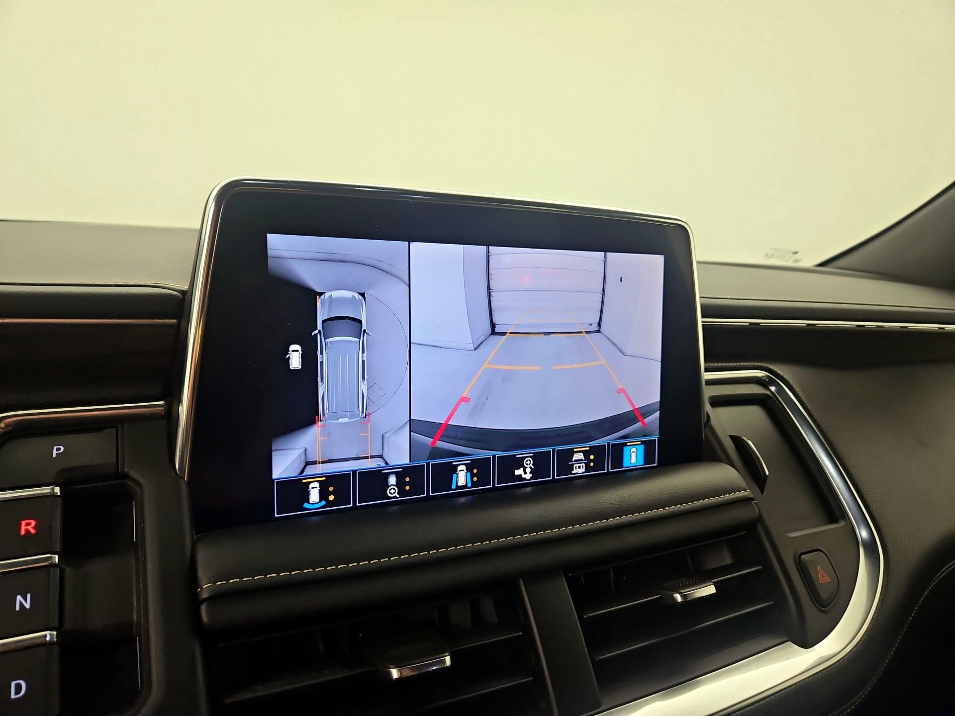 Thumbnail: 2021 Chevrolet Tahoe - 14