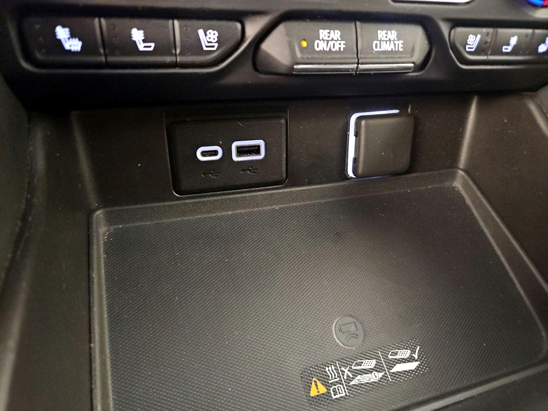 Thumbnail: 2021 Chevrolet Tahoe - 18