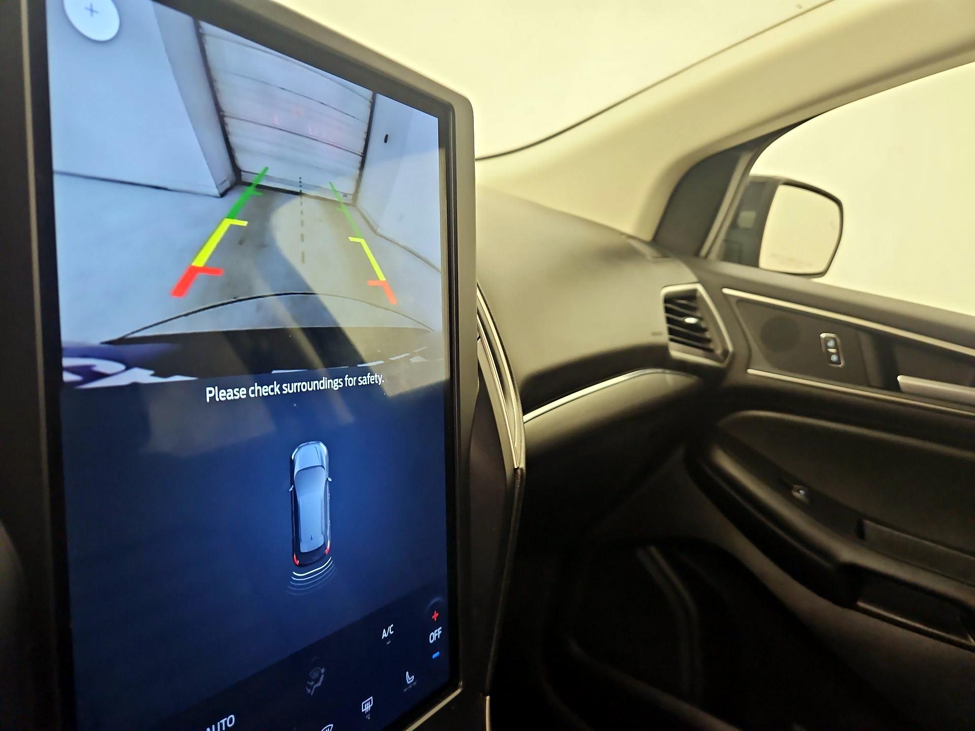 Thumbnail: 2022 Ford Edge - 14