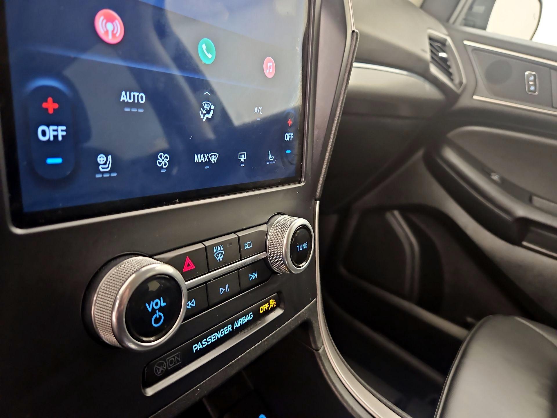 Thumbnail: 2022 Ford Edge - 16